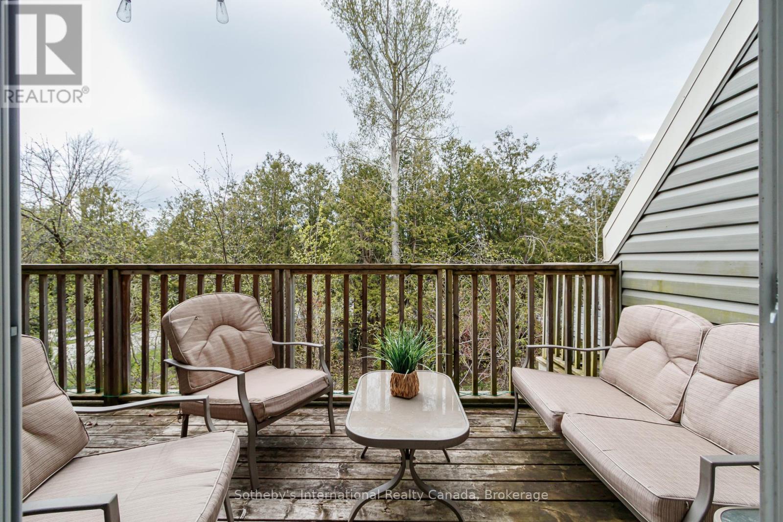 #214 214 ESCARPMENT CRESCENT - Image 25