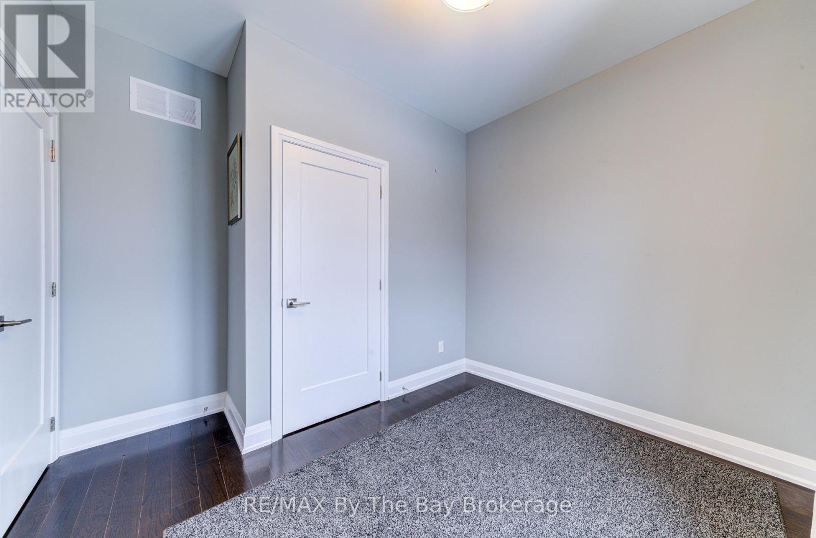 16 WALNUT DRIVE - 27
