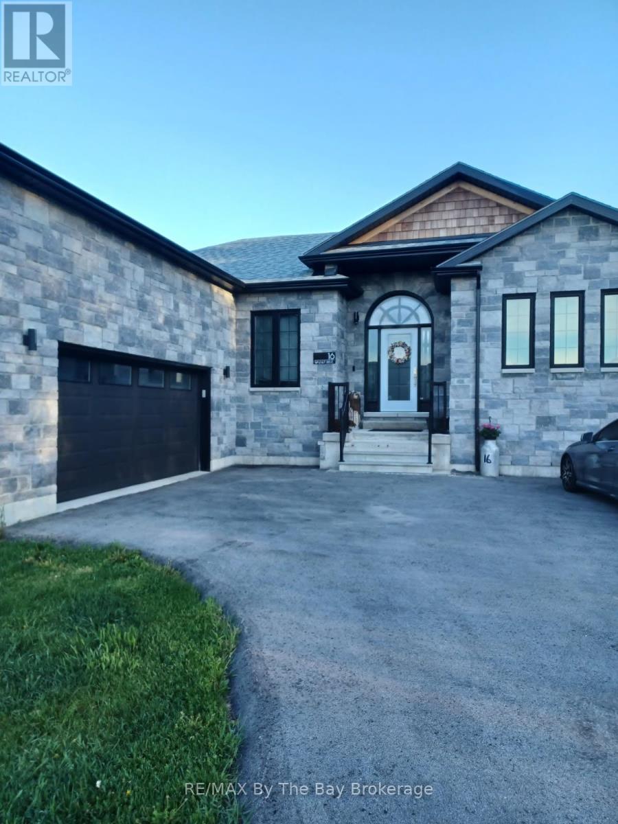 16 WALNUT DRIVE - 2