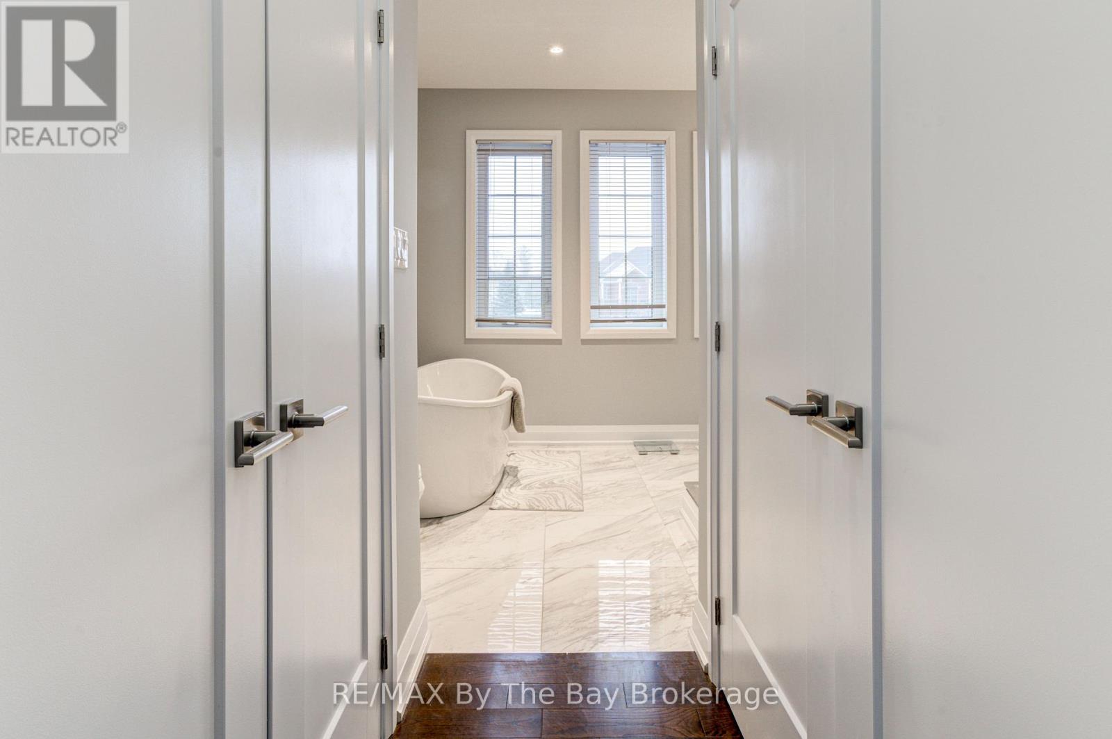 16 WALNUT DRIVE - 23