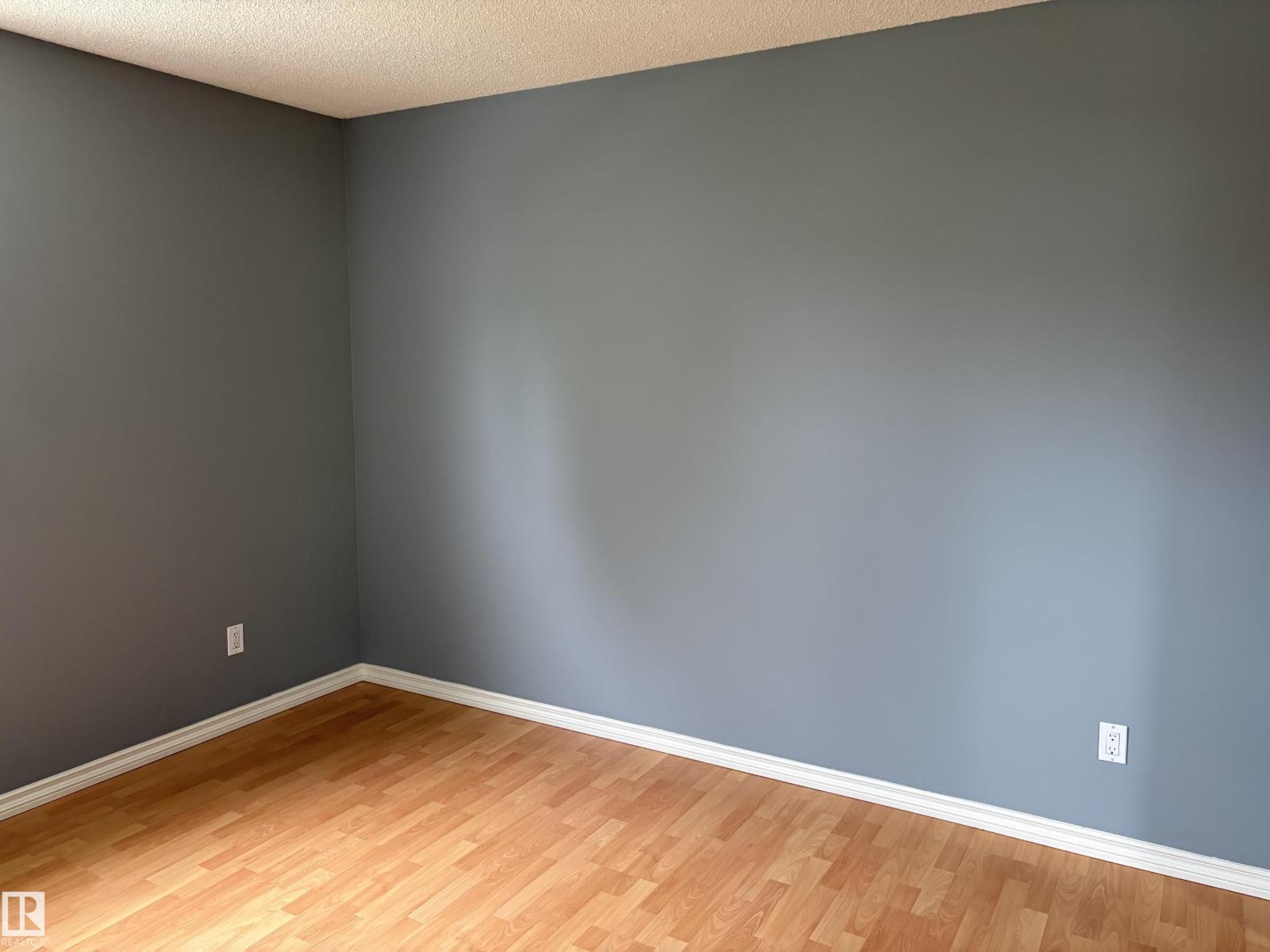 14644 52 ST NW - 12
