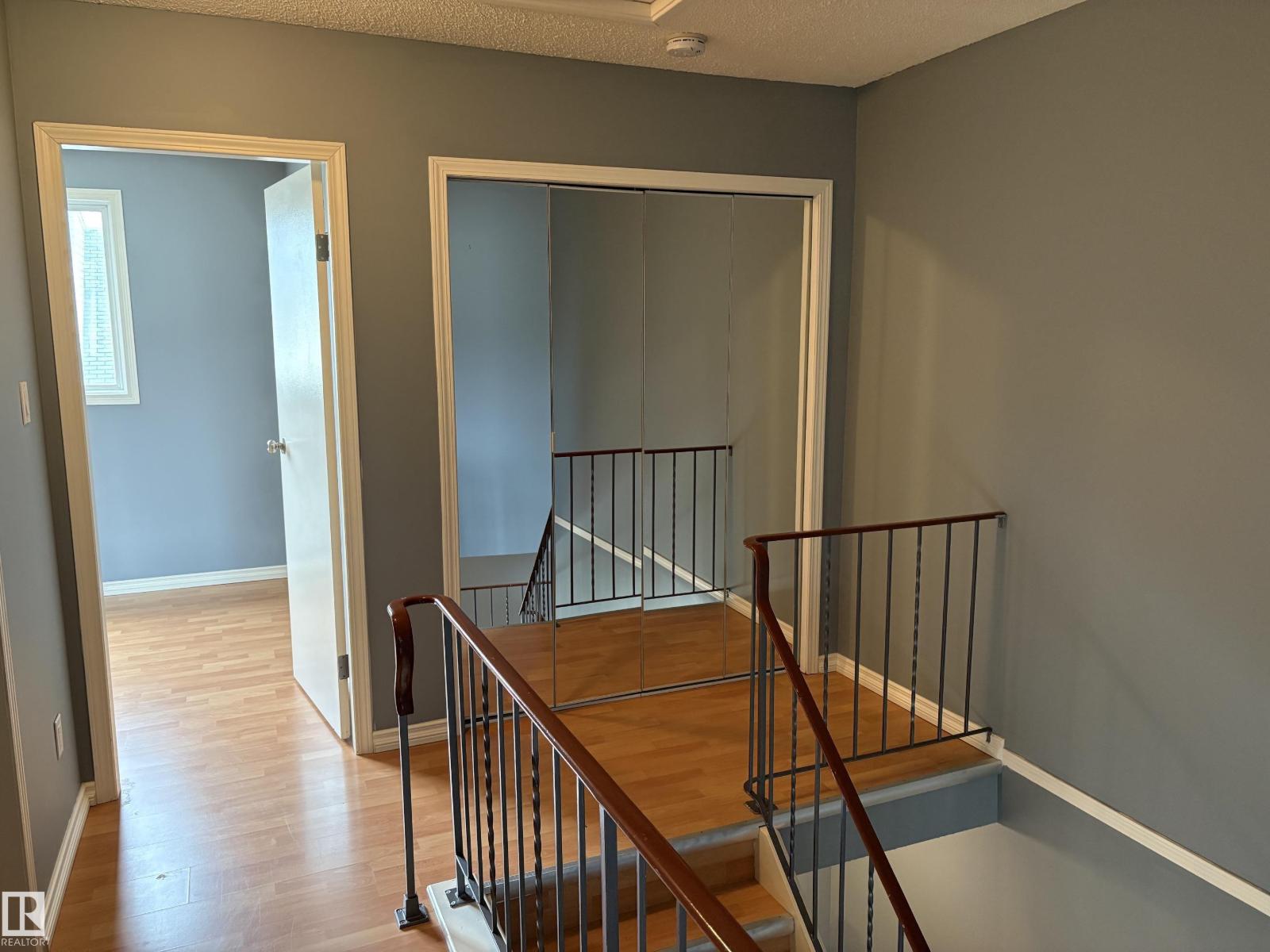 14644 52 ST NW - 14