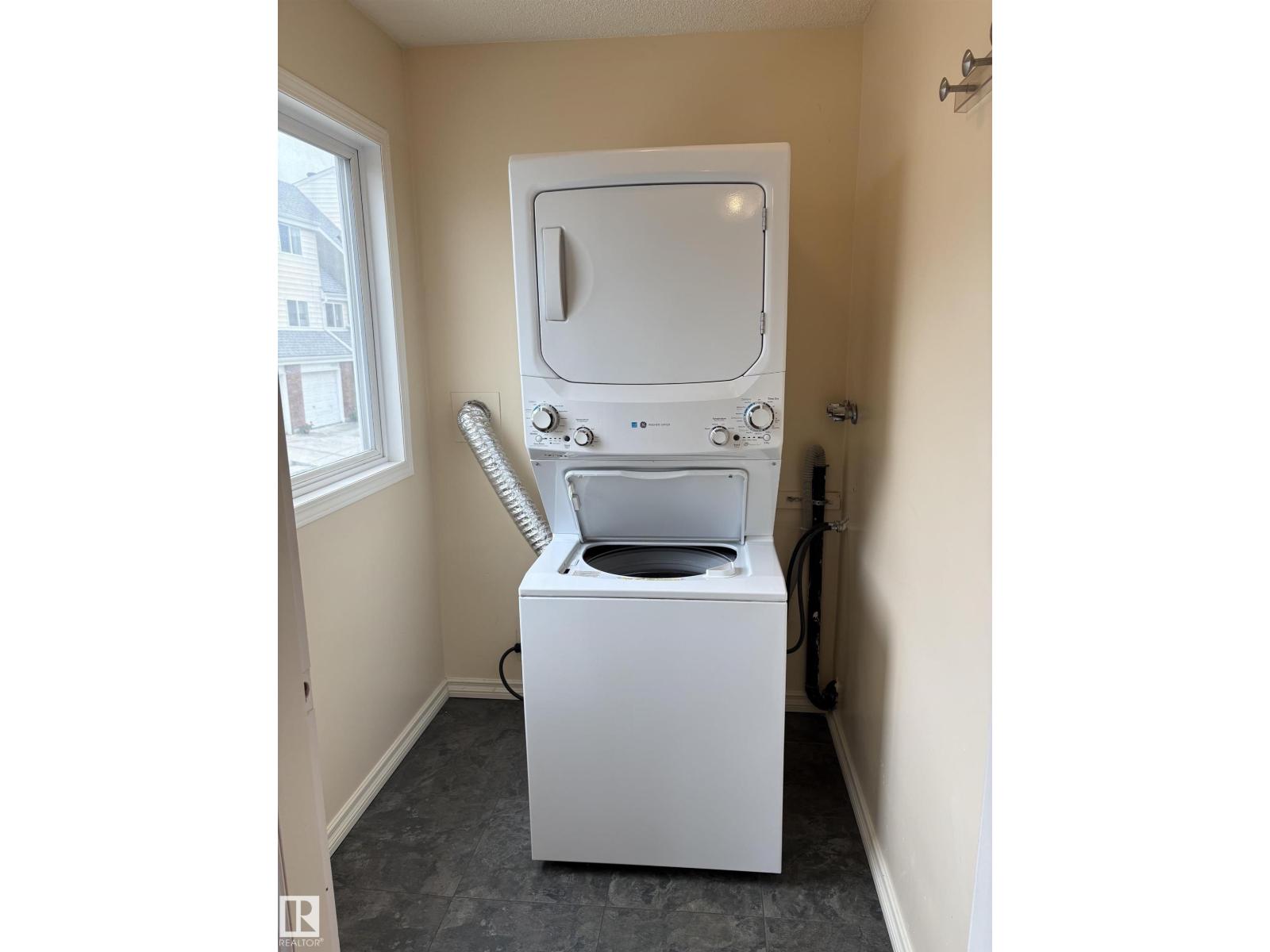 14644 52 ST NW - 7
