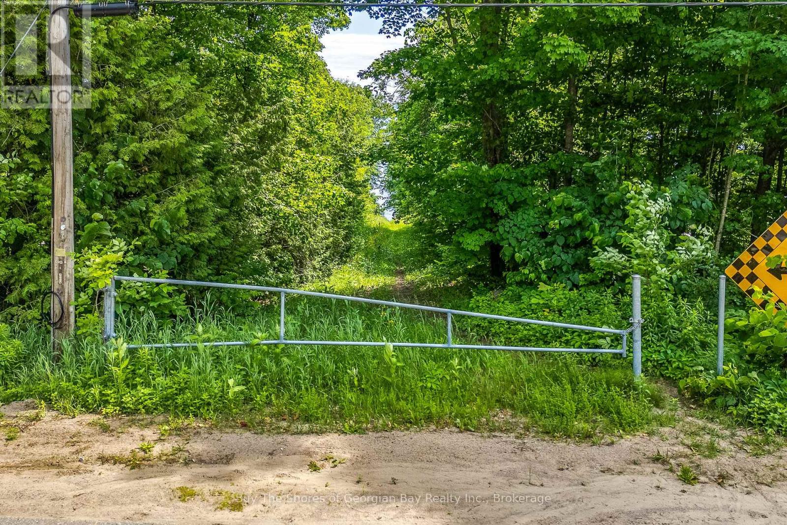 40 POLISH AVENUE - Image 47