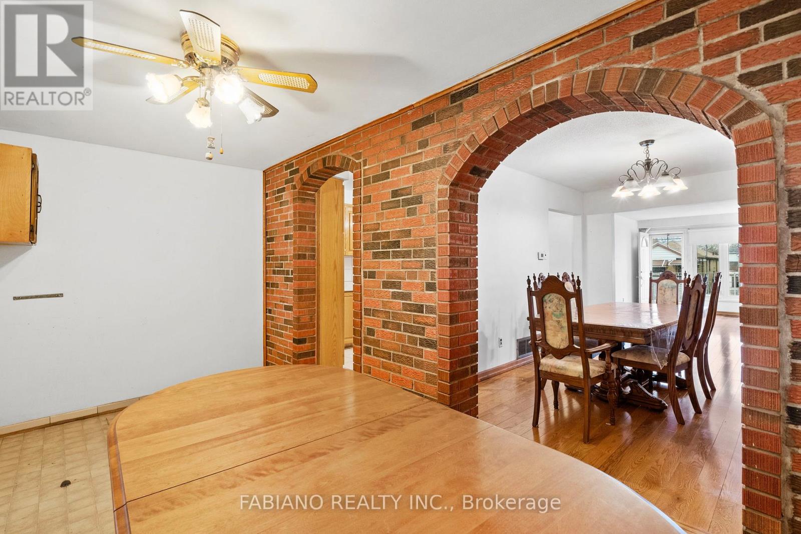 80 CAYUGA AVENUE - 15