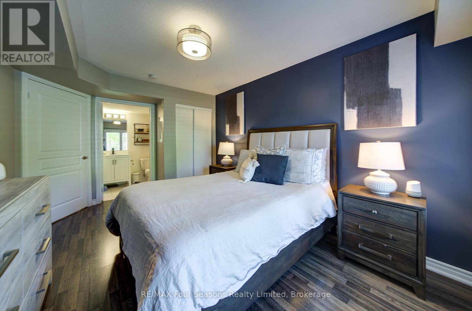 #104 5 ANCHORAGE CRESCENT - 26