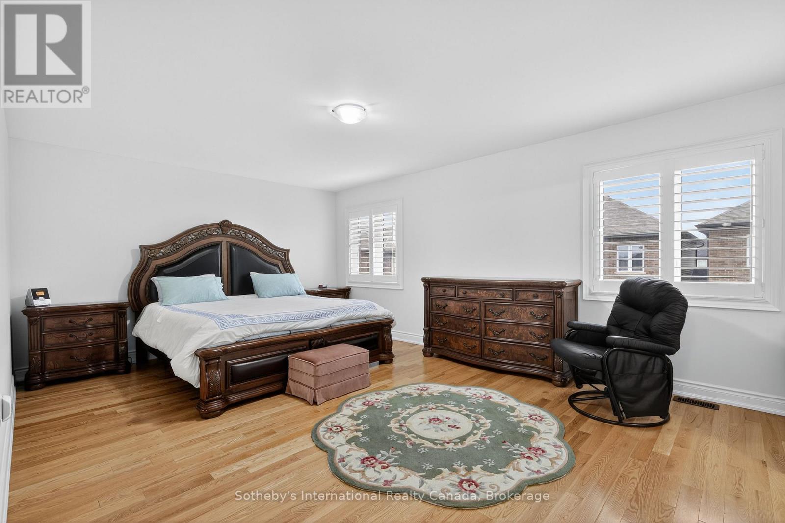 5 MIDDLETON DRIVE - 20