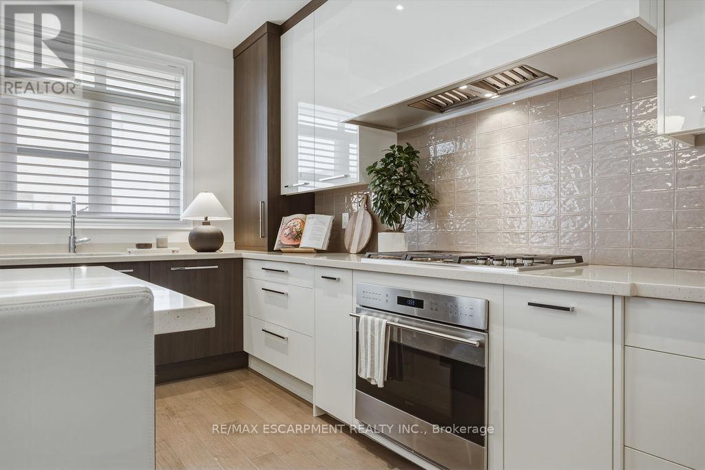 343 TUDOR AVENUE - 17