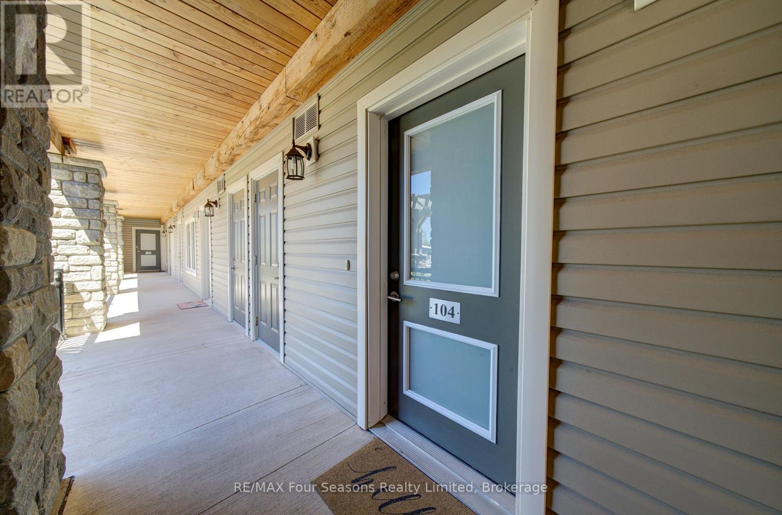 #104 5 ANCHORAGE CRESCENT - 4