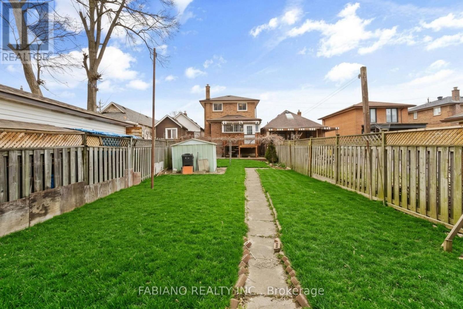 80 CAYUGA AVENUE - 39