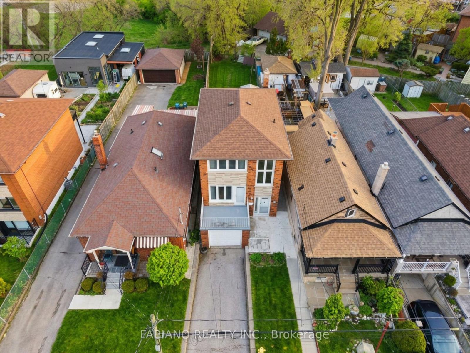 80 CAYUGA AVENUE - 4