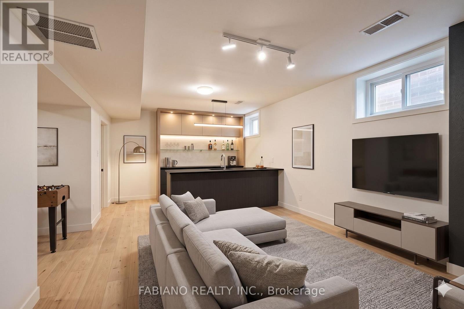 80 CAYUGA AVENUE - 32