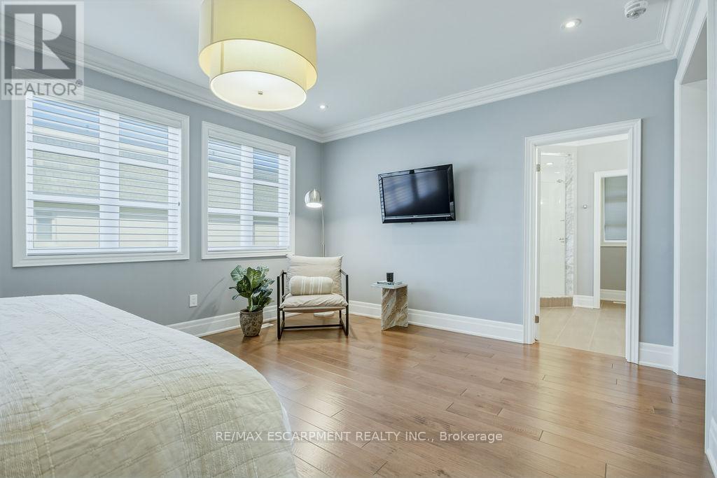 343 TUDOR AVENUE - 33