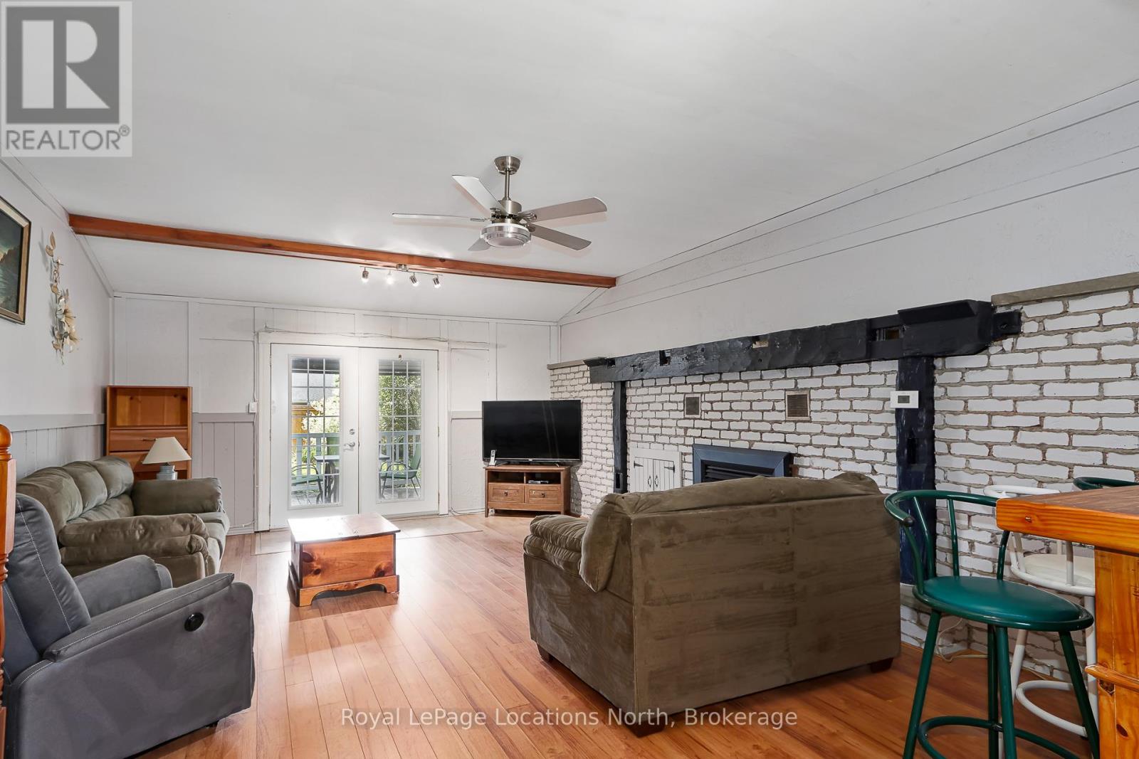 5 GOLF AVENUE E - 18