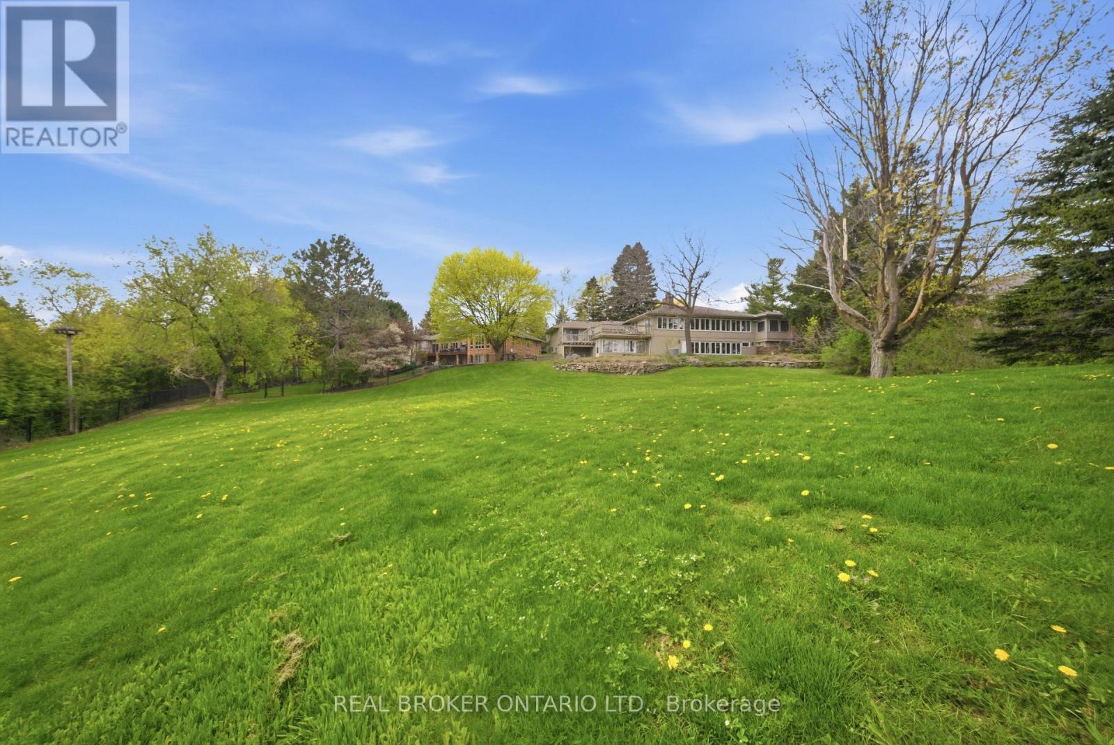 529 CONSERVATION DRIVE - 35