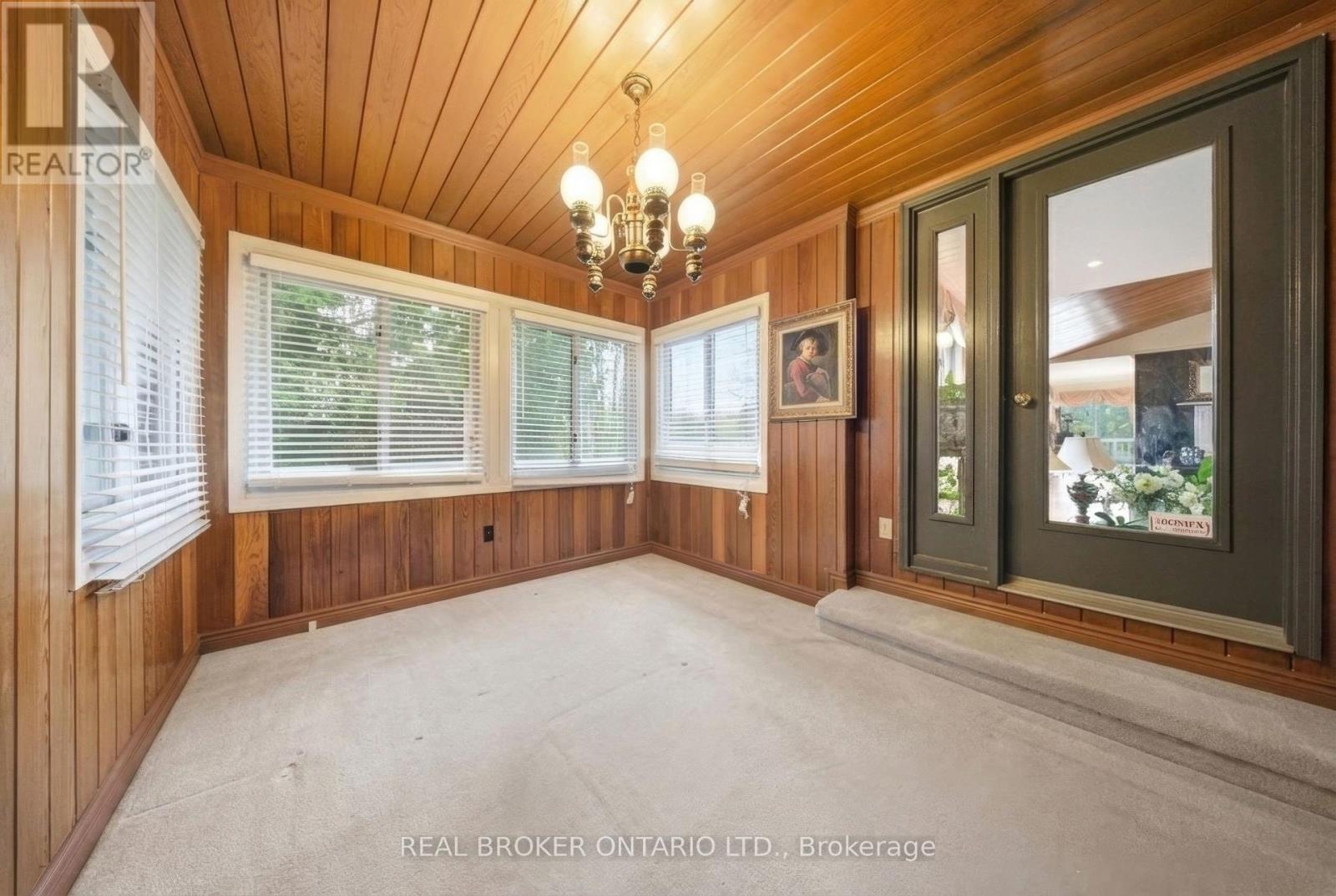 529 CONSERVATION DRIVE - 15