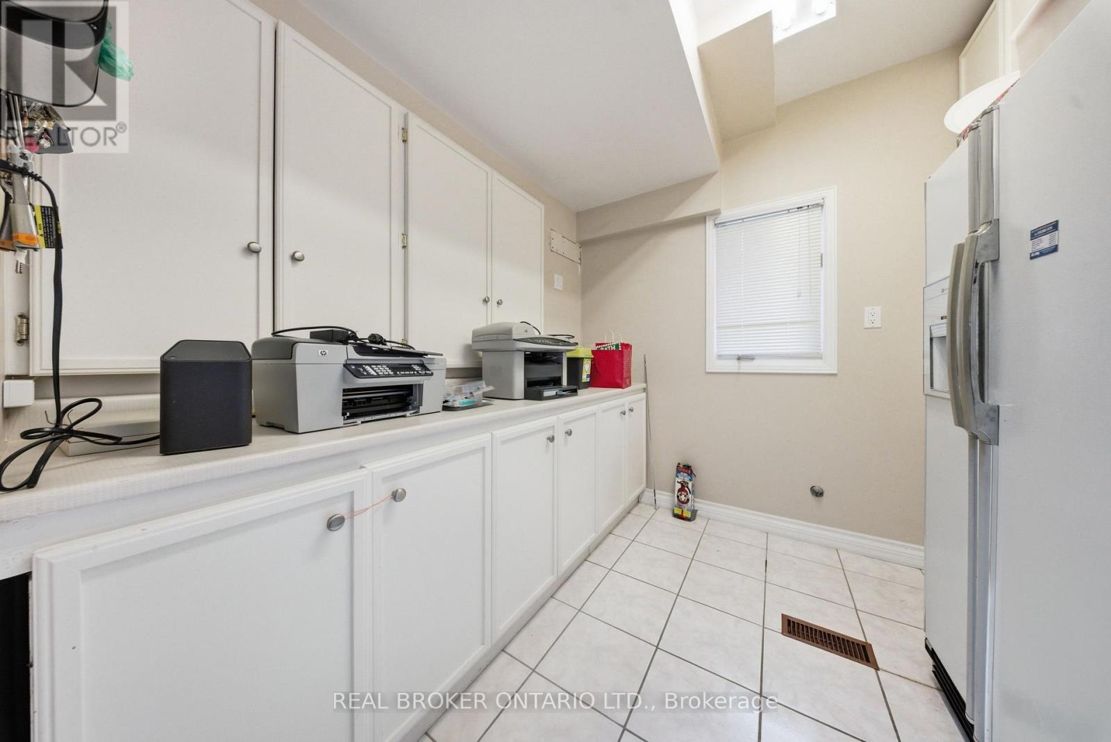 529 CONSERVATION DRIVE - 16
