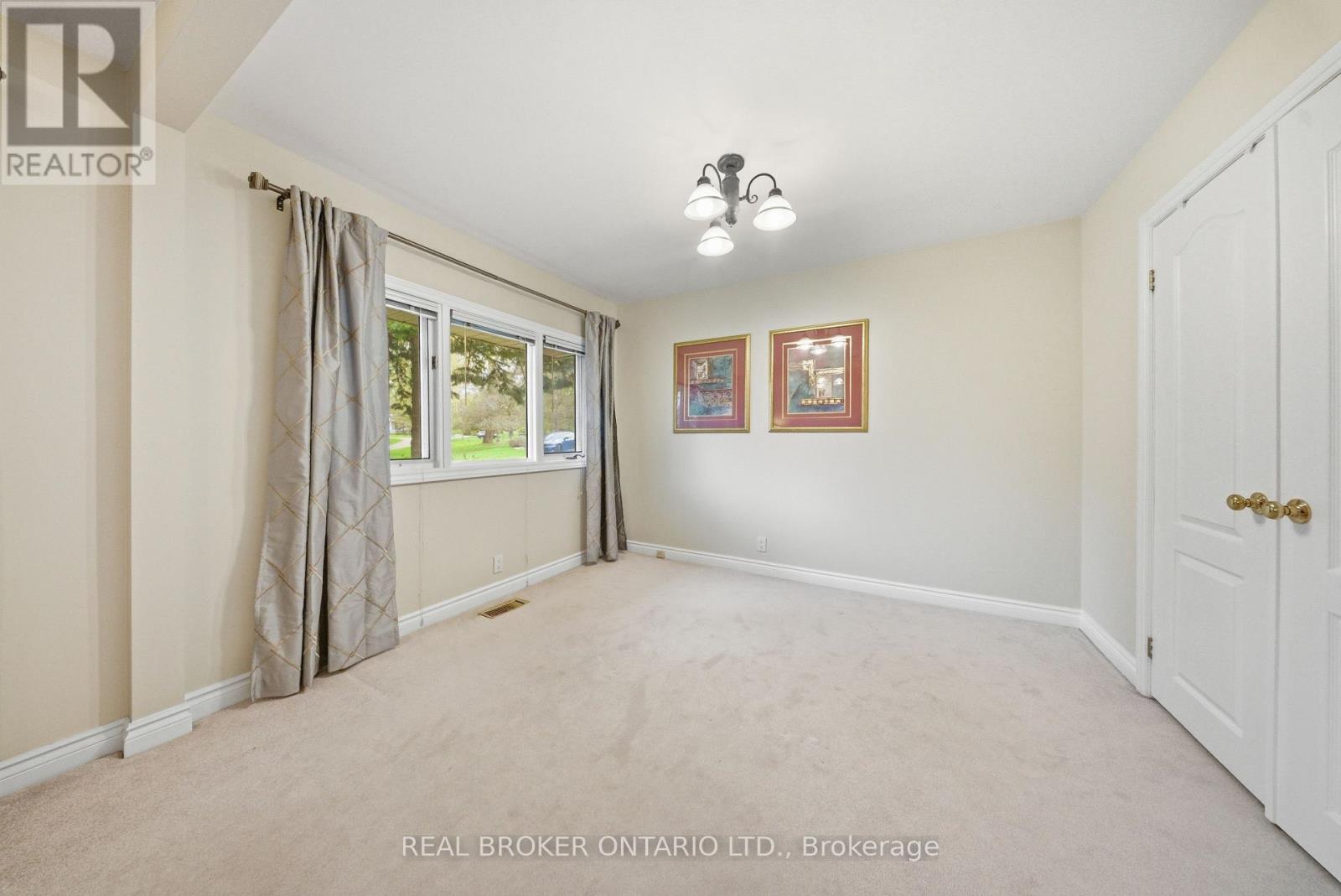 529 CONSERVATION DRIVE - 24