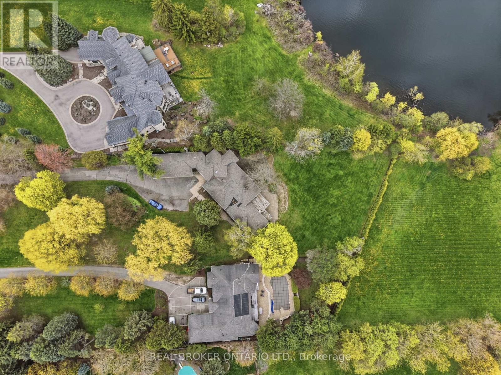 529 CONSERVATION DRIVE - 39