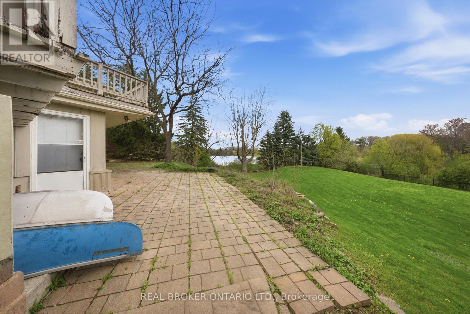 529 CONSERVATION DRIVE - 31