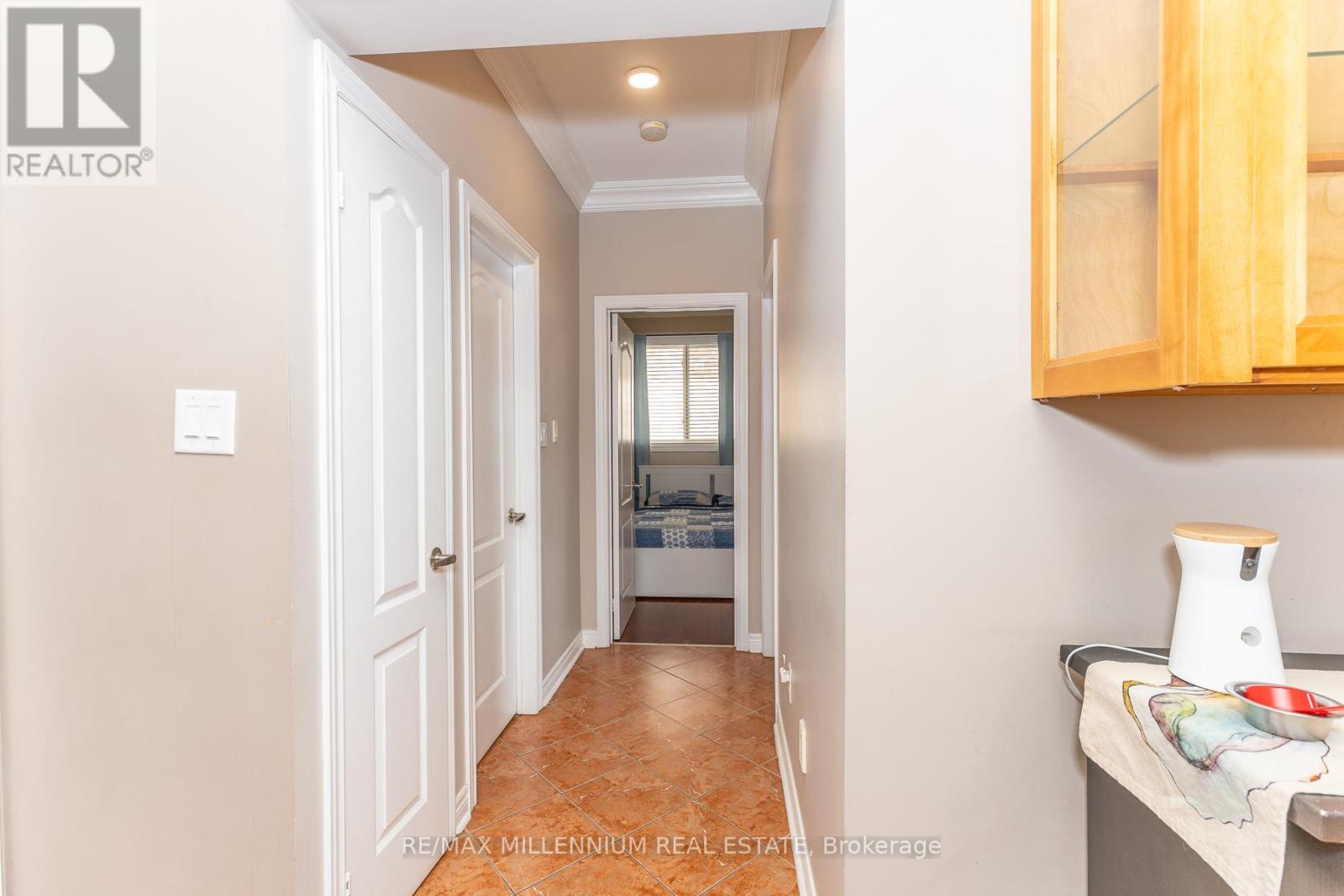 28 DONHERB CRESCENT - 16