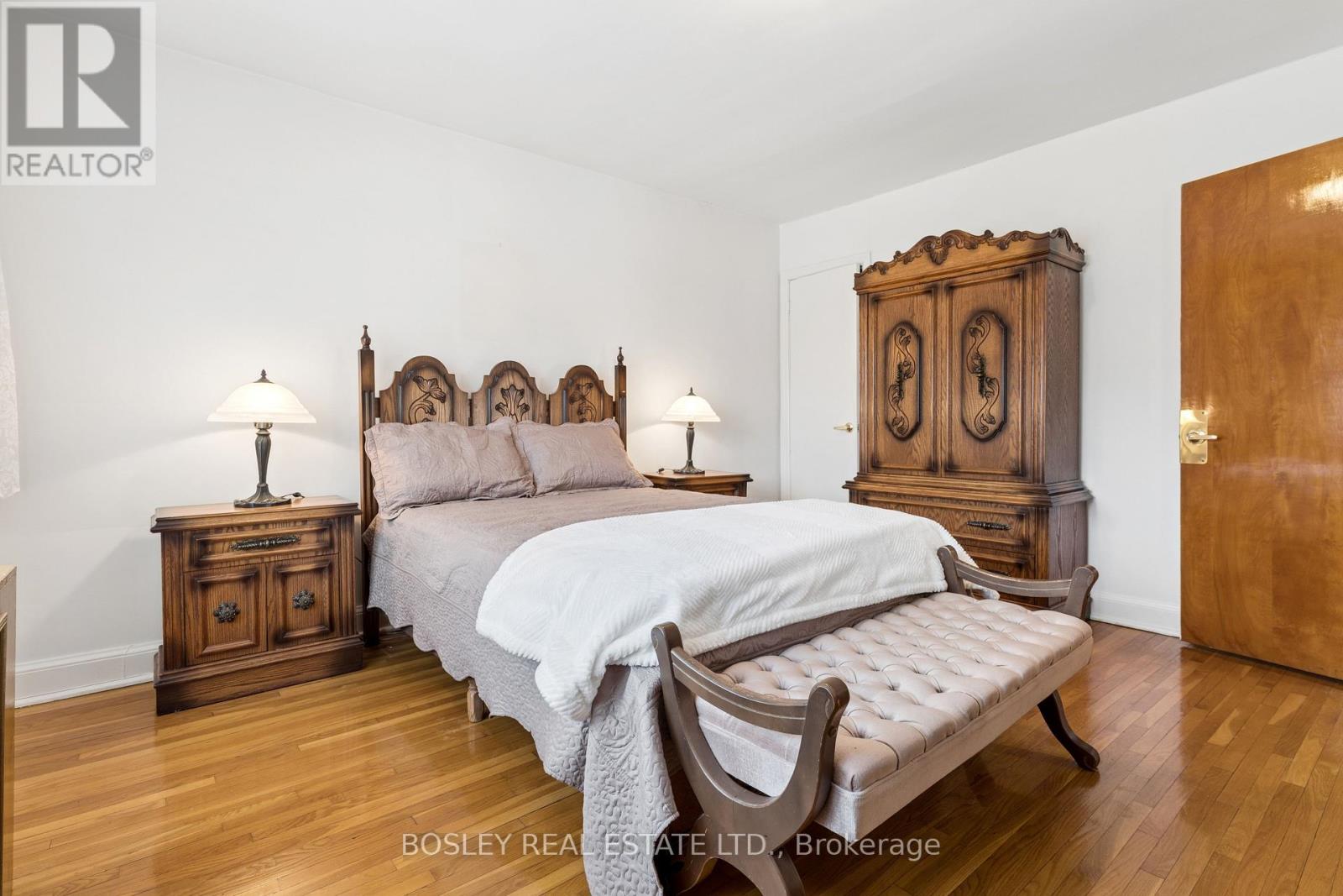 96 MACDONALD AVENUE - 25