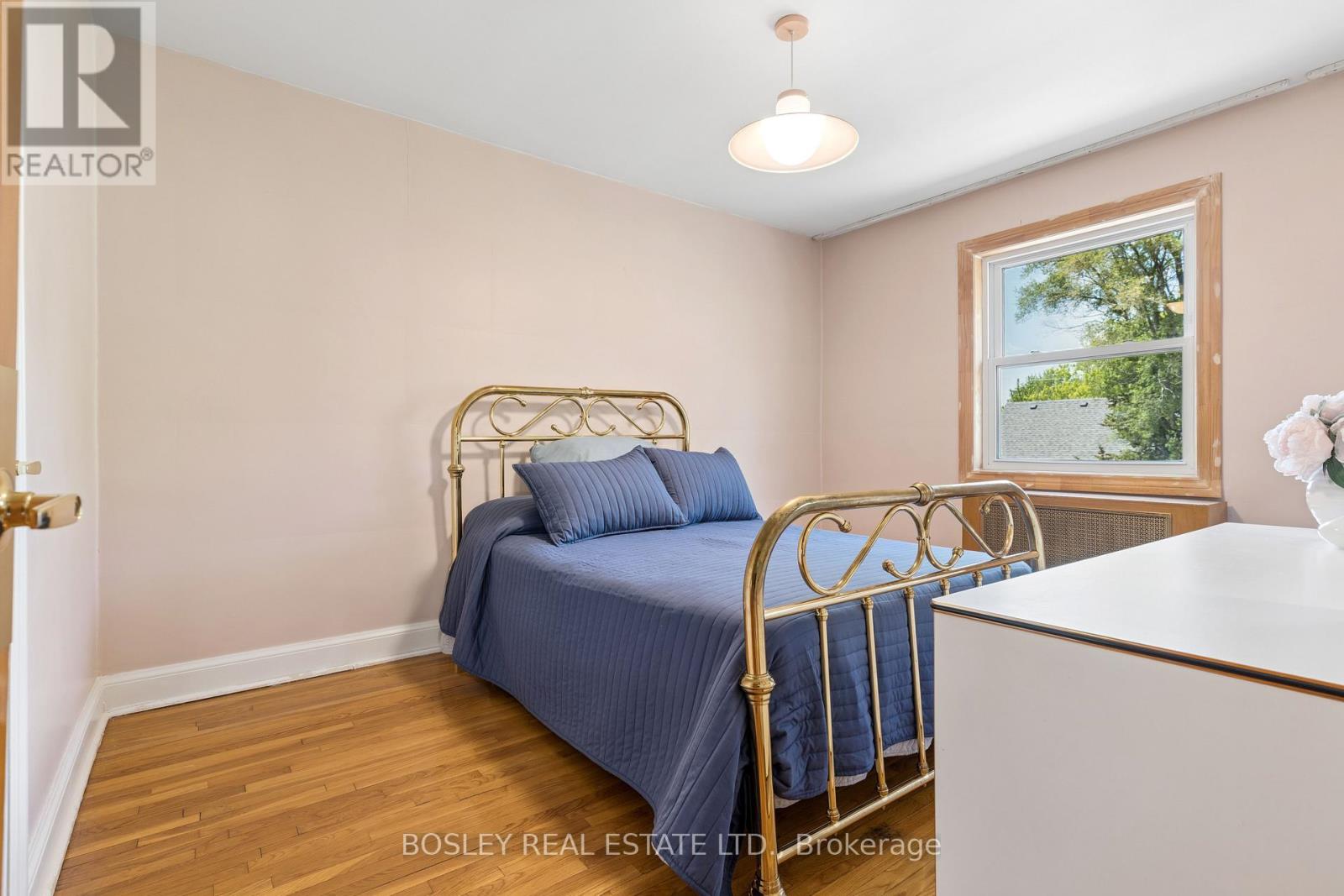96 MACDONALD AVENUE - 29