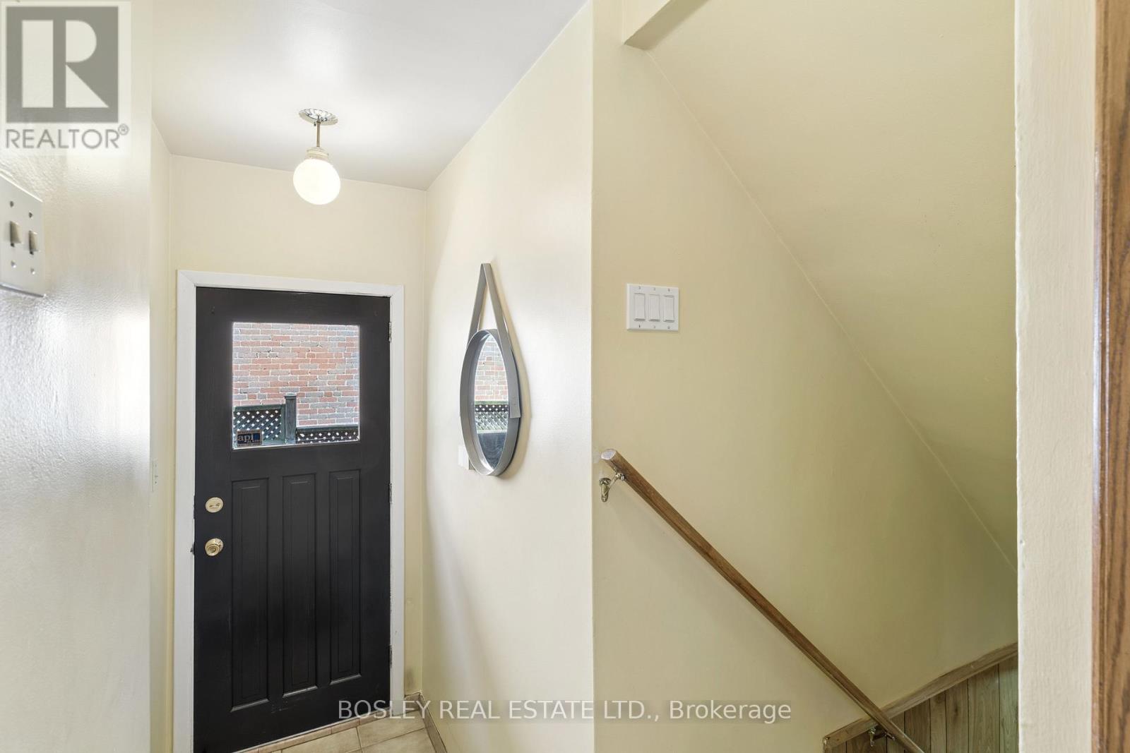 96 MACDONALD AVENUE - 34