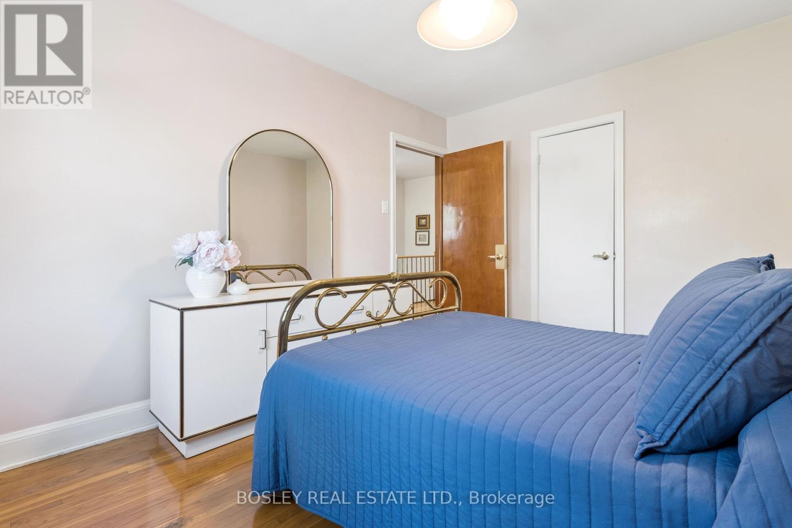 96 MACDONALD AVENUE - 32
