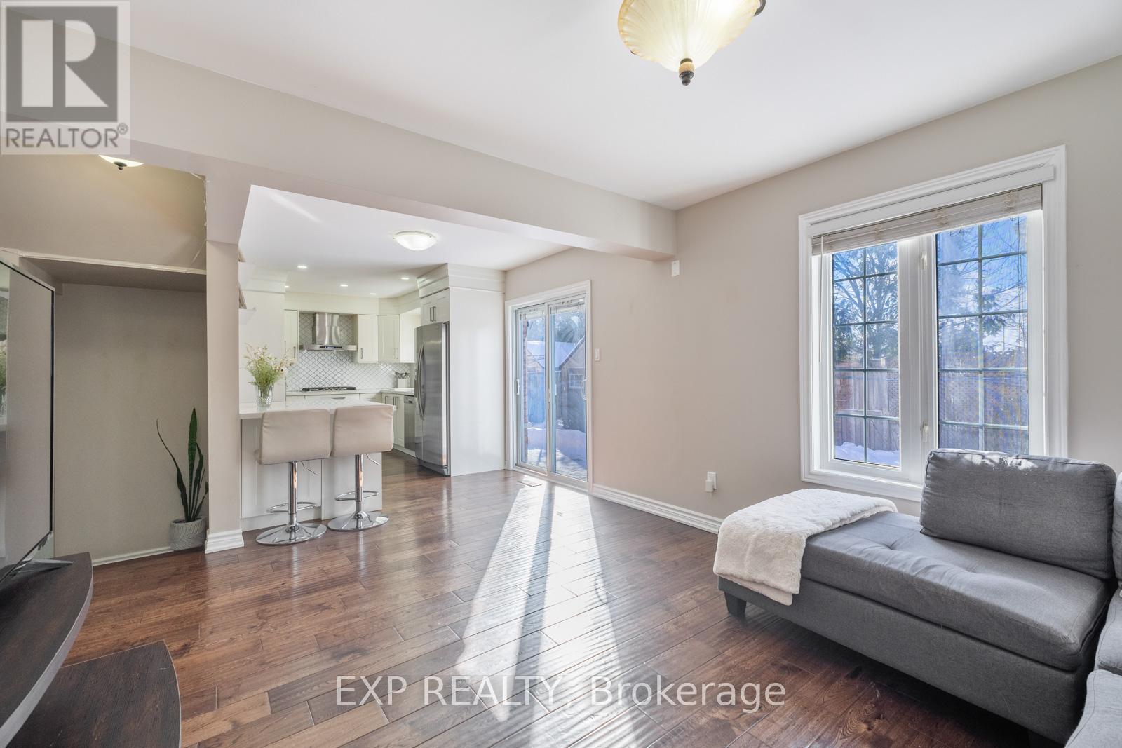 81 FARTHINGALE CRESCENT - 18