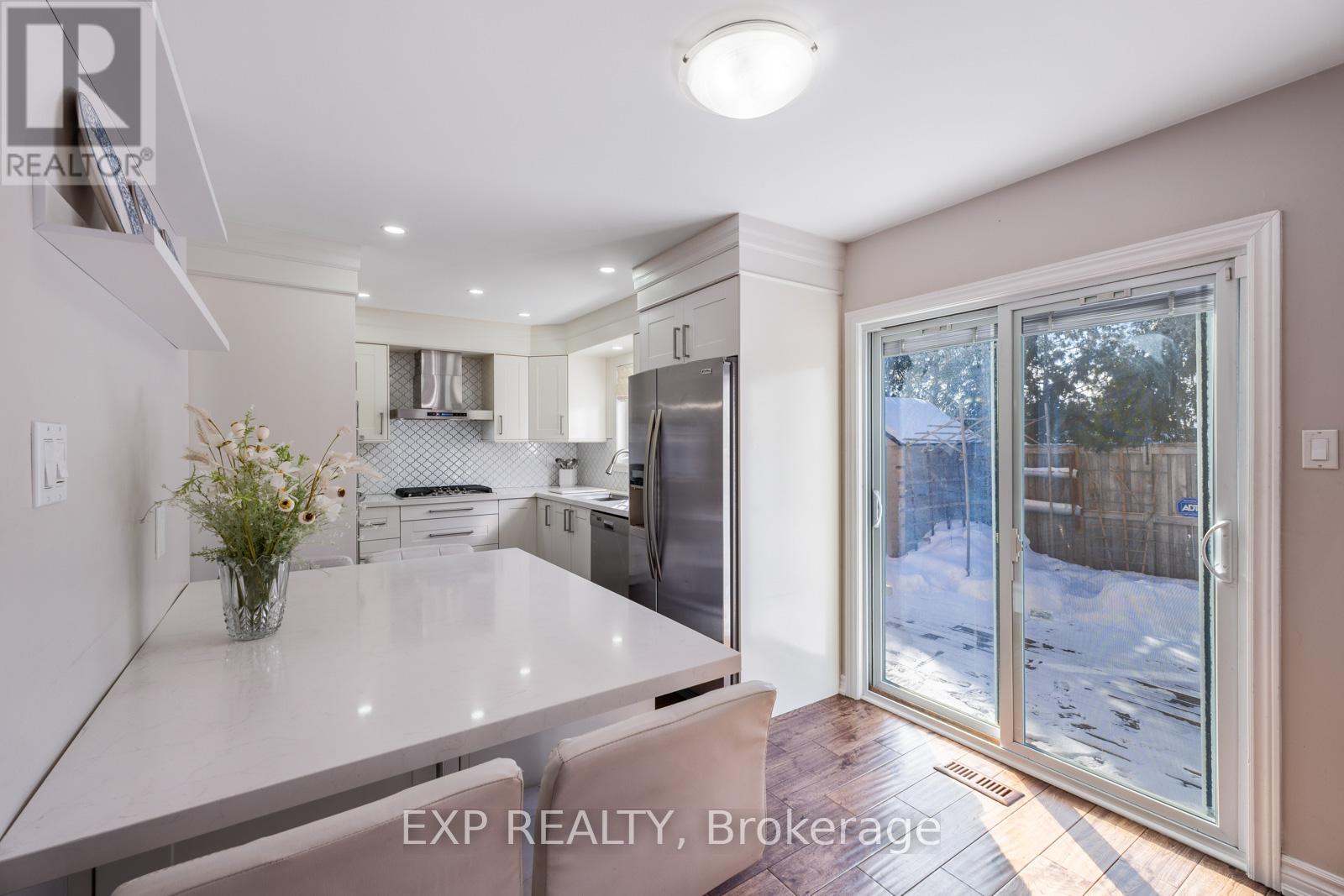 81 FARTHINGALE CRESCENT - 27