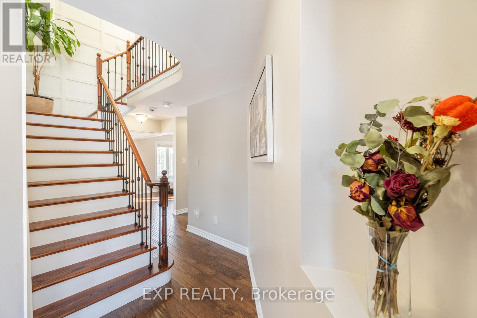 81 FARTHINGALE CRESCENT - 14