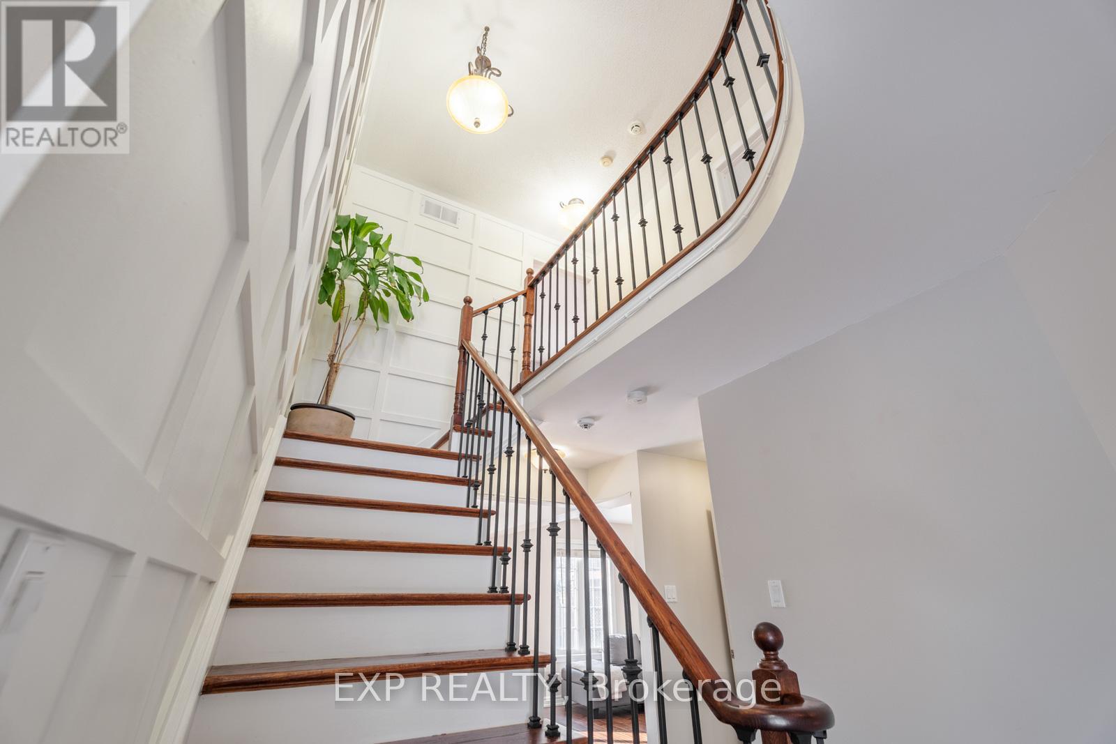 81 FARTHINGALE CRESCENT - 16
