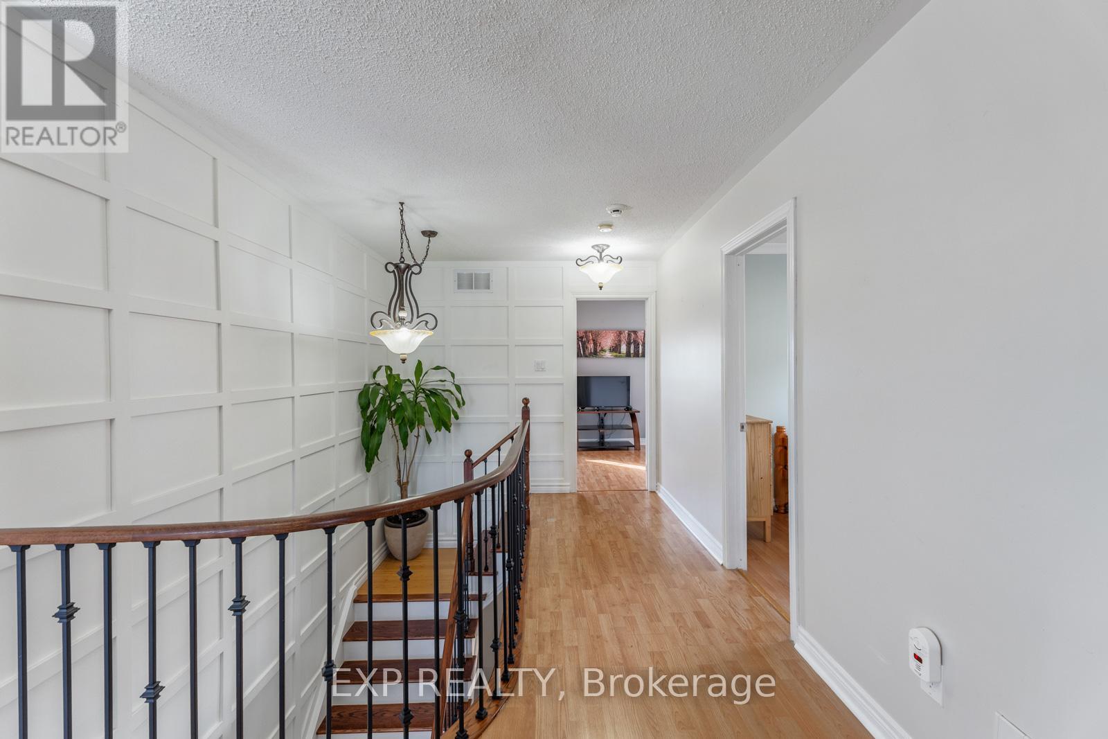 81 FARTHINGALE CRESCENT - 33
