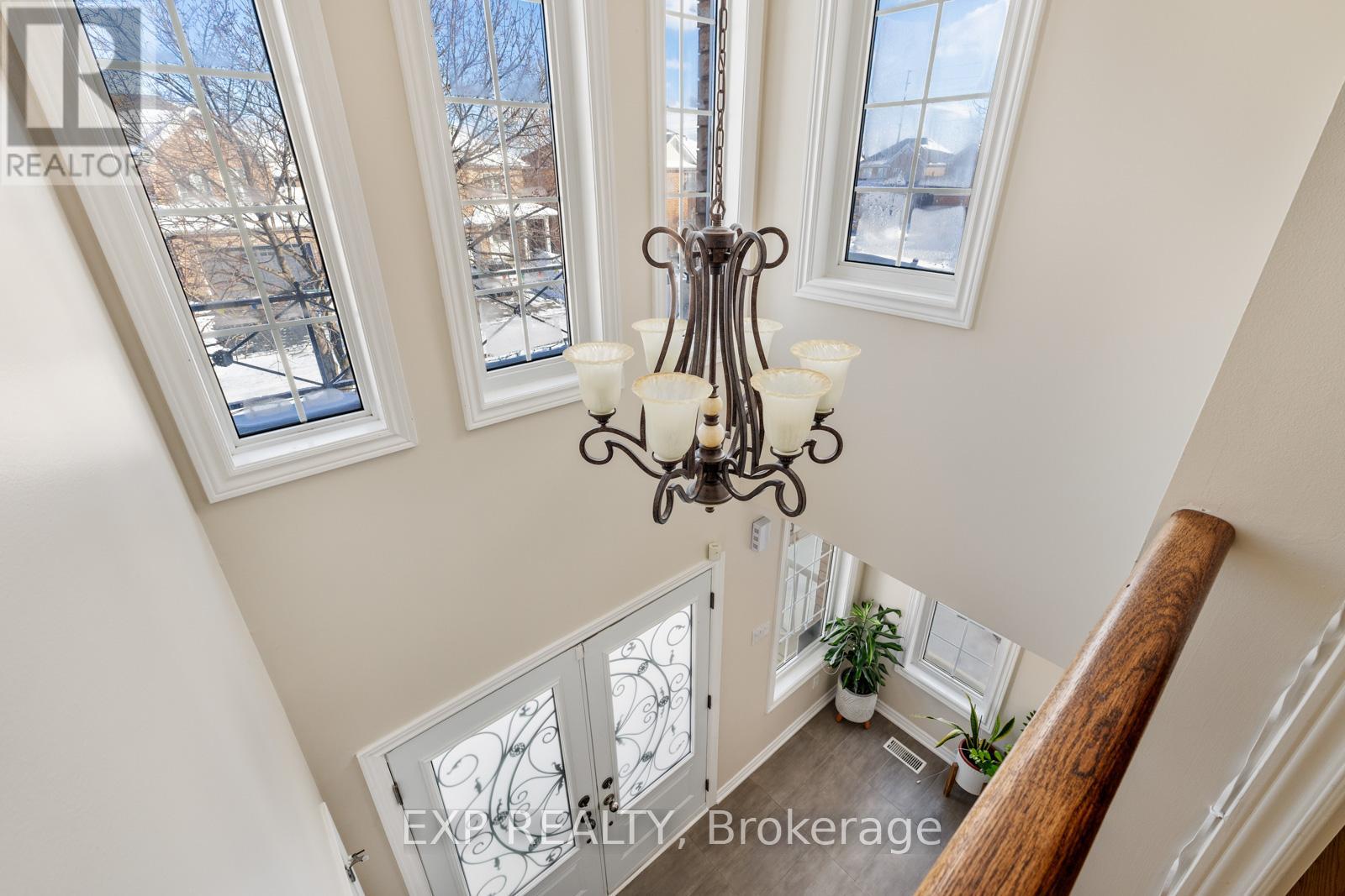 81 FARTHINGALE CRESCENT - 43