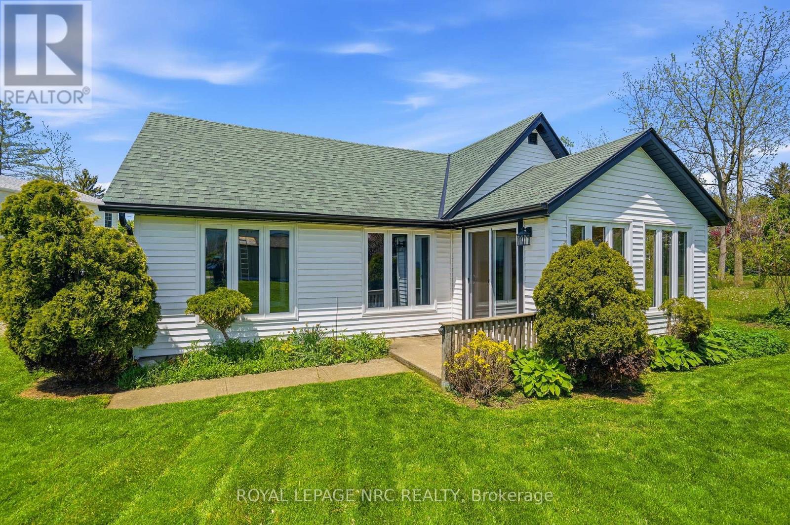11 WHITE AVENUE - 34