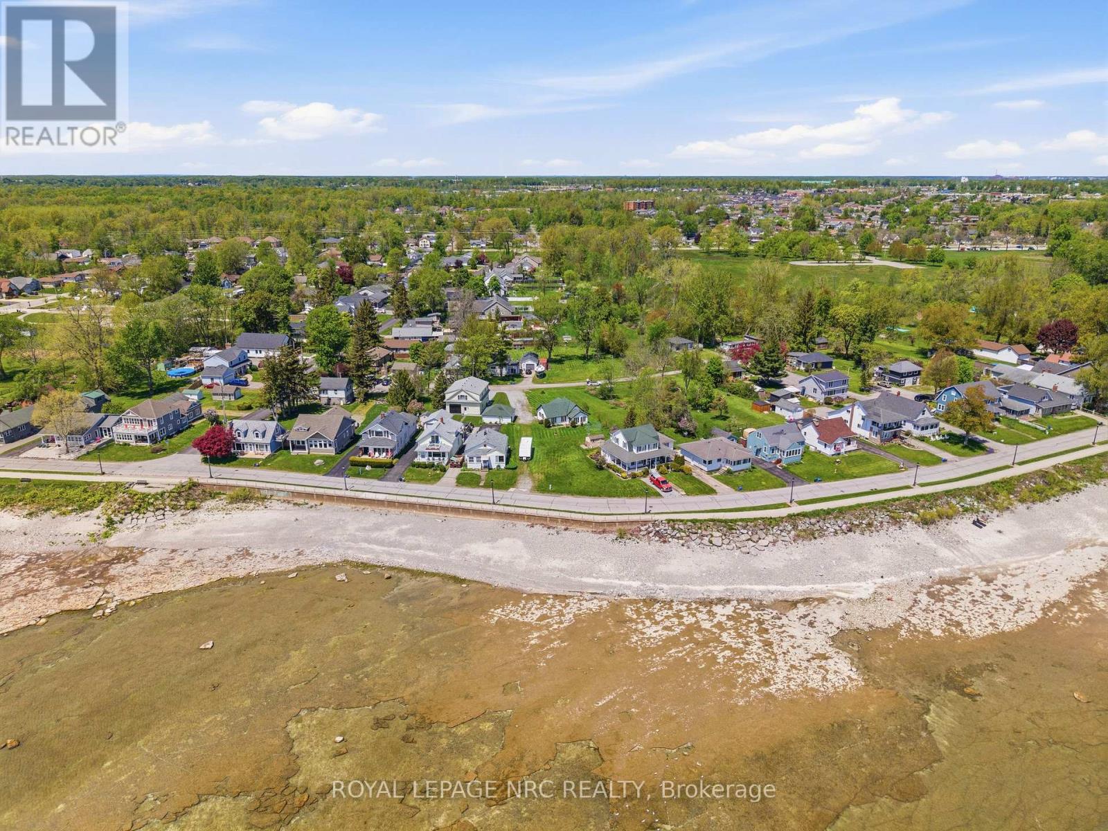 11 WHITE AVENUE - 14