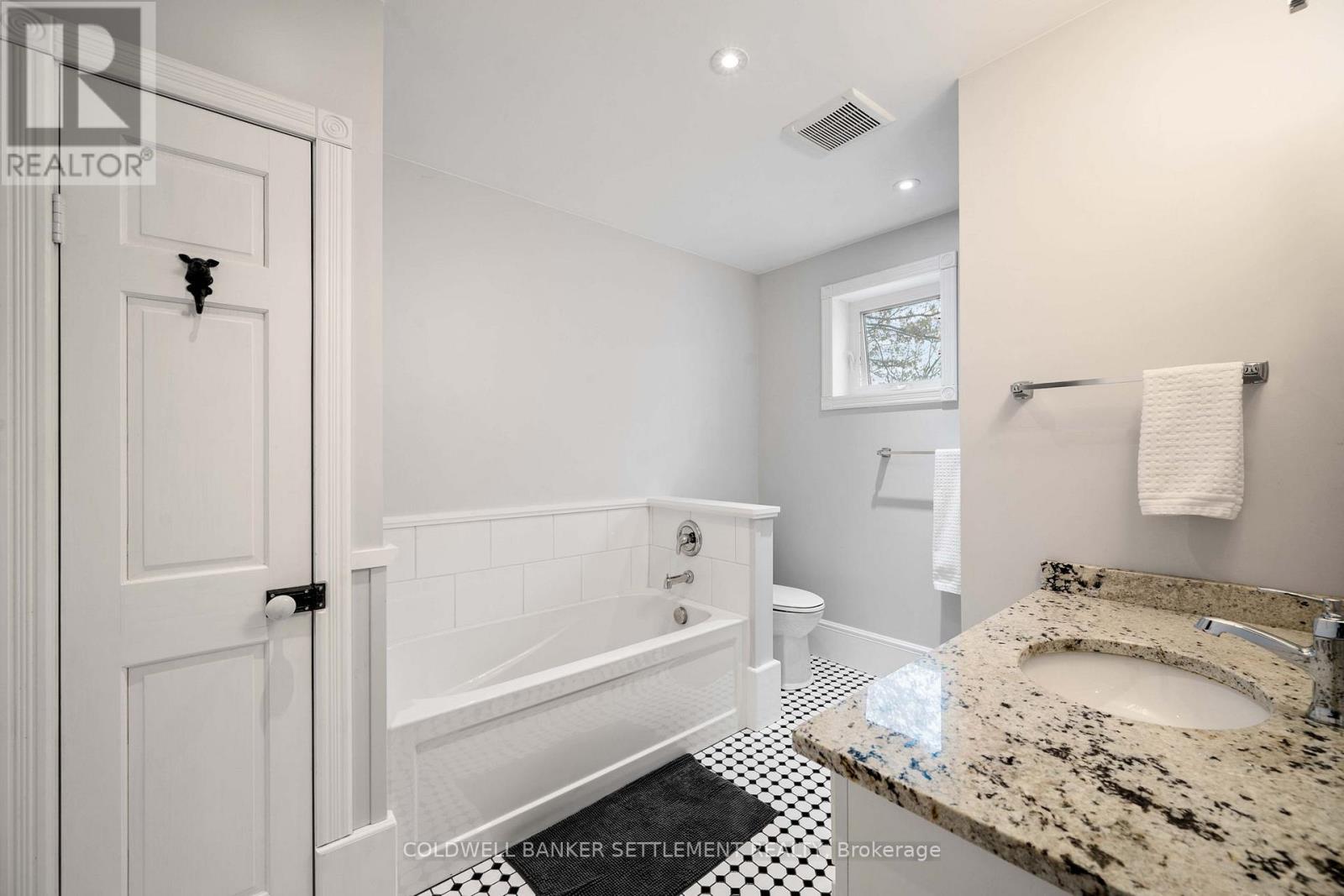 3 D'ARCY STREET - 33