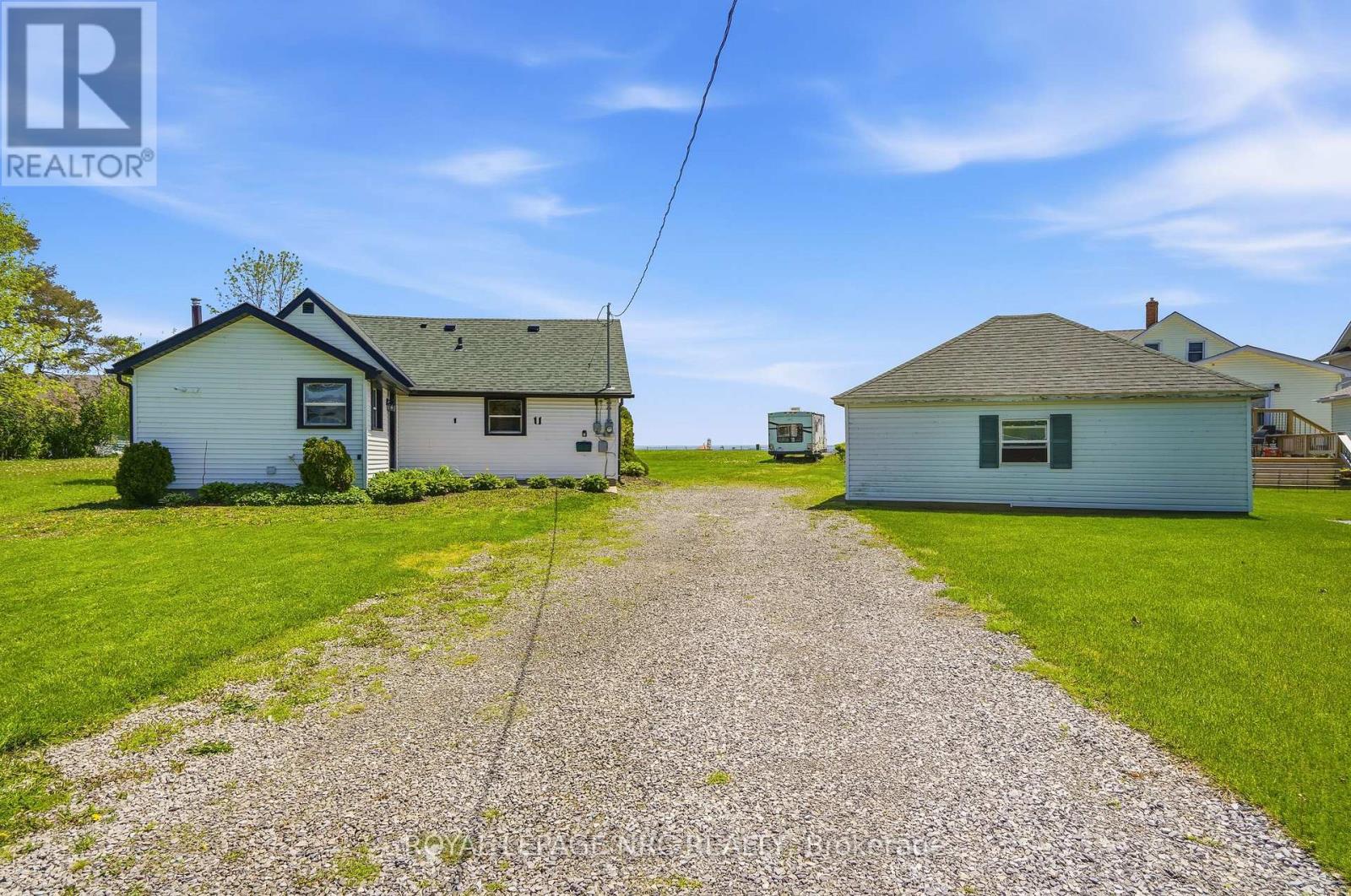11 WHITE AVENUE - 4