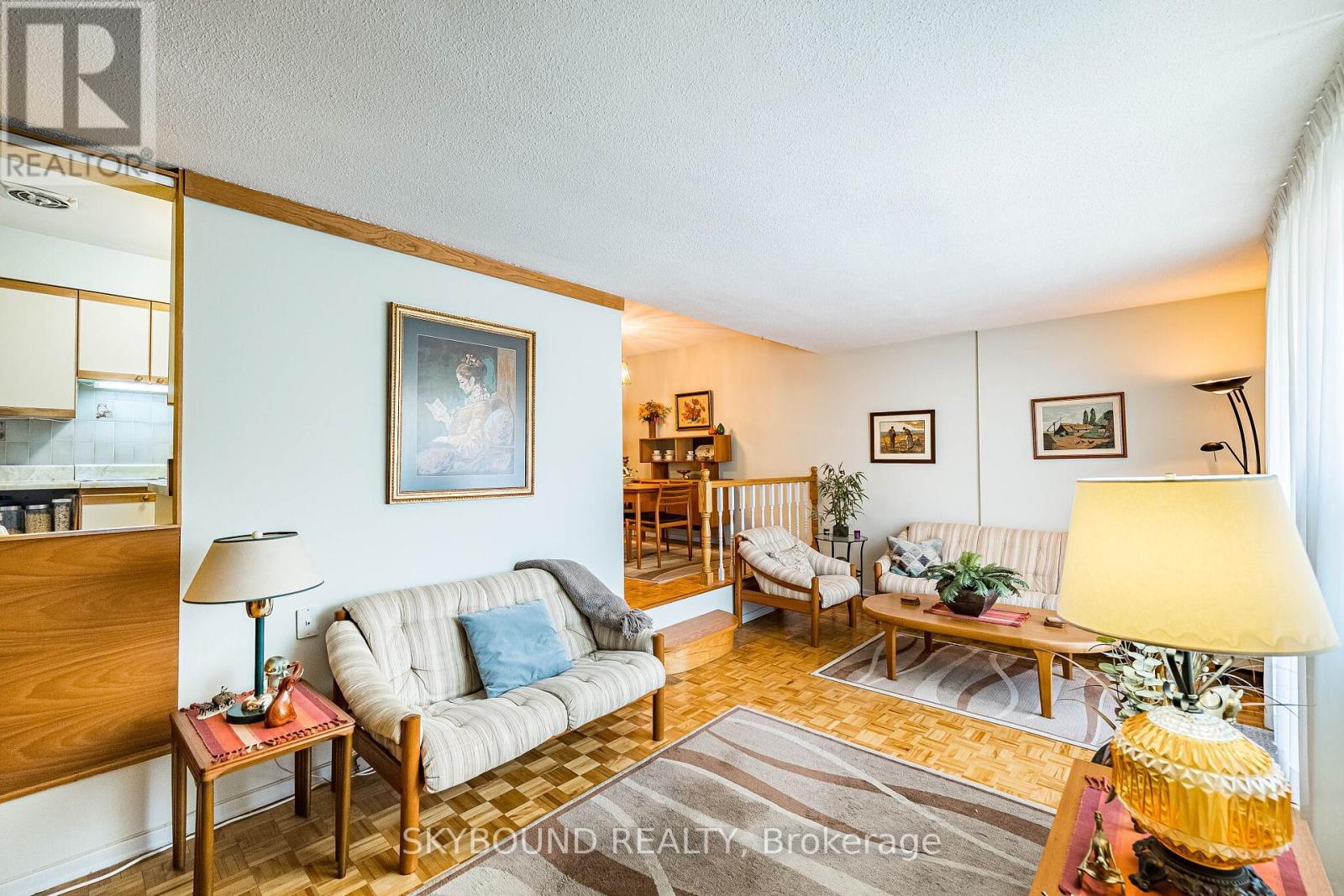 #305 15 ELIZABETH STREET N - 26