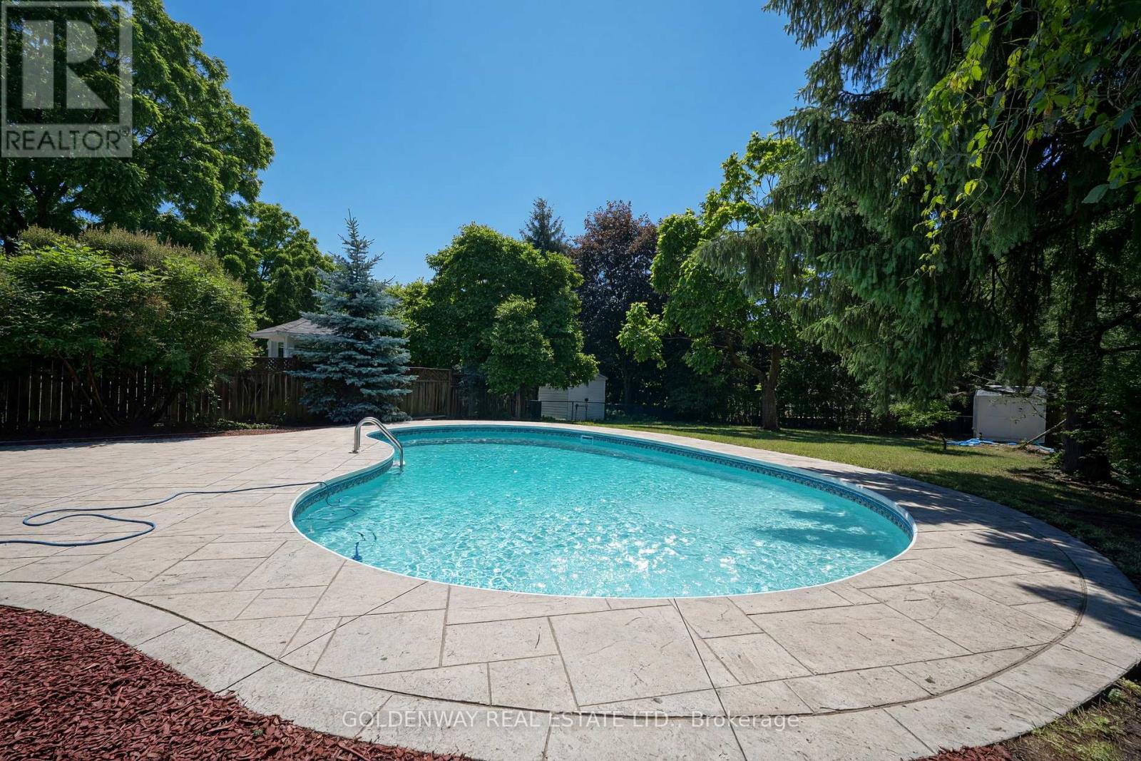 3 SIR LANCELOT DRIVE - 46
