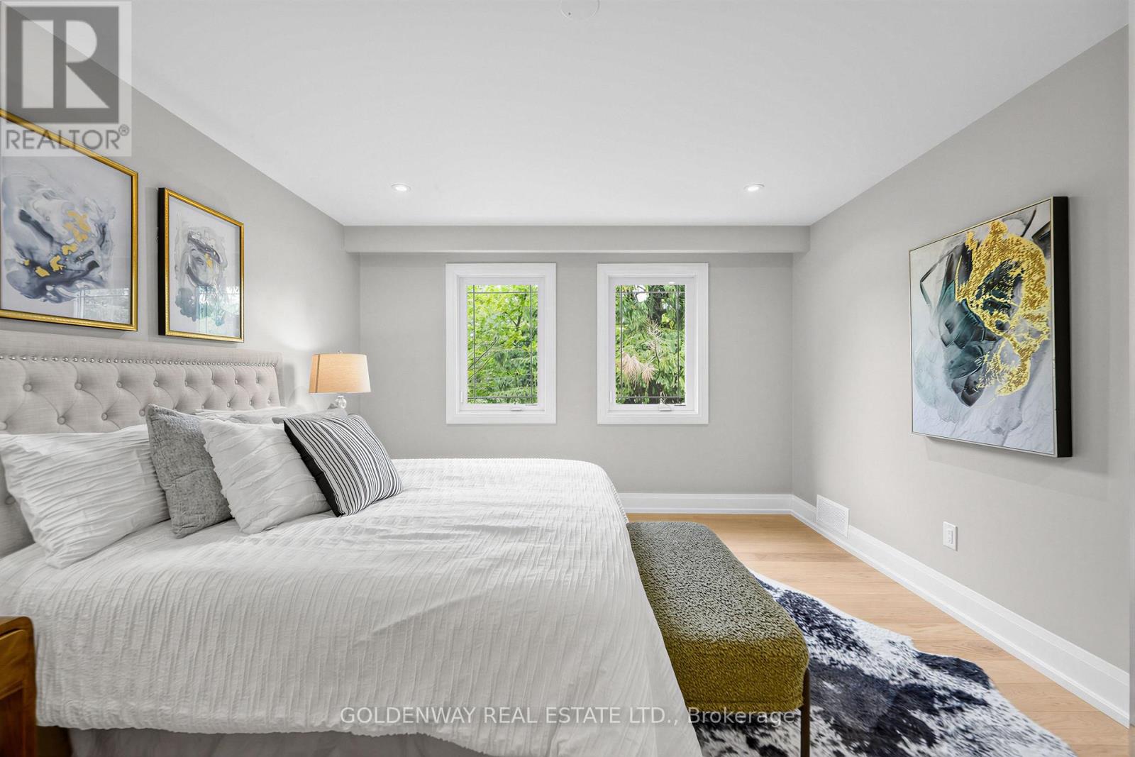3 SIR LANCELOT DRIVE - 28