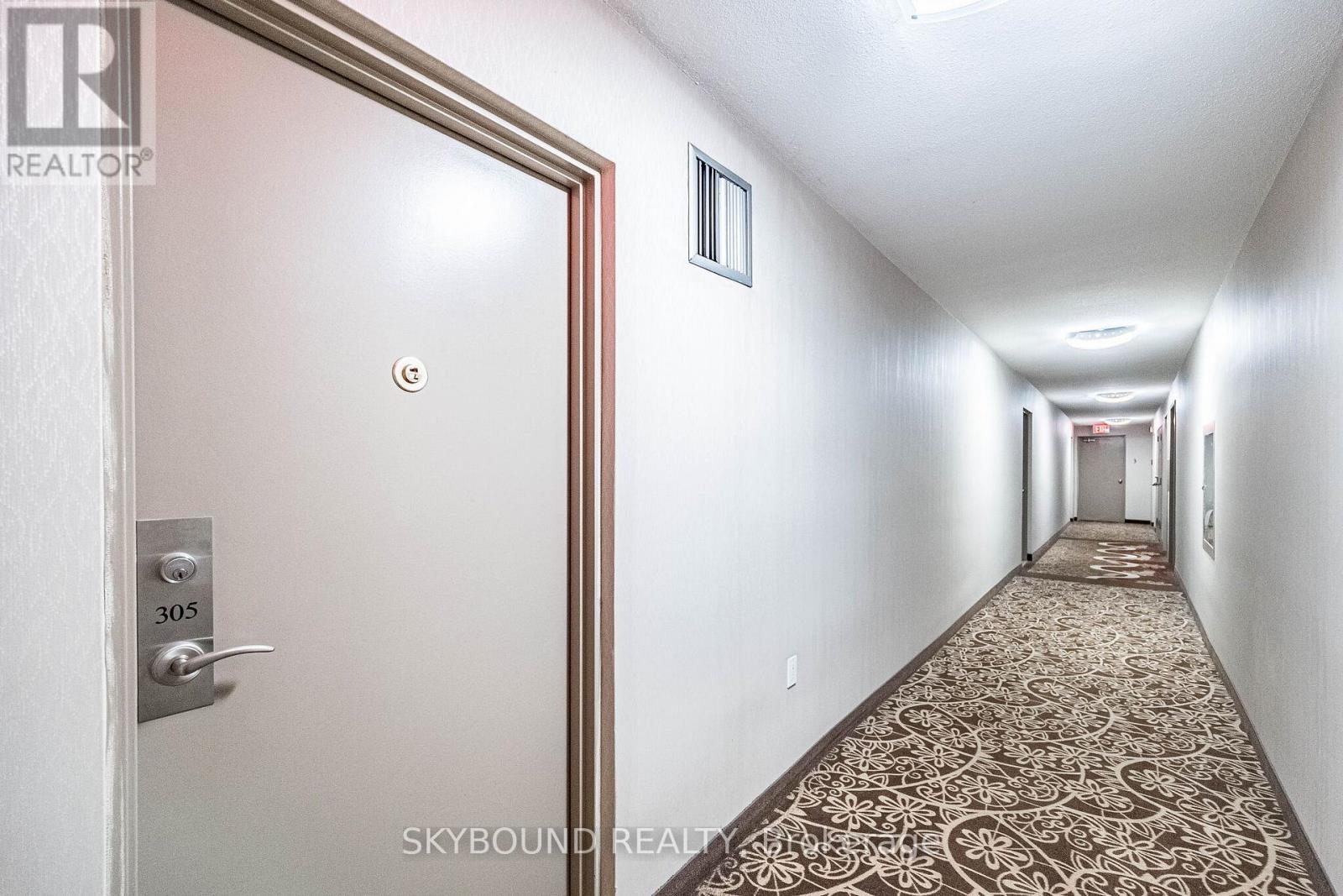 #305 15 ELIZABETH STREET N - 50