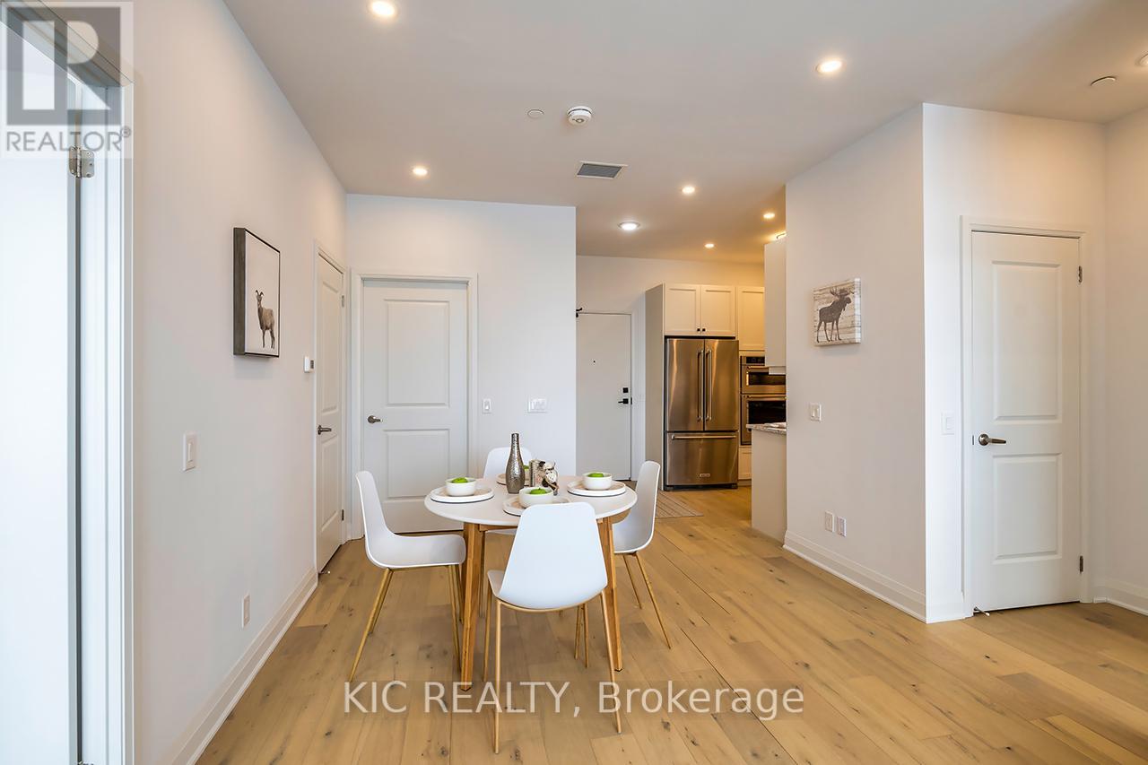 #302 99 LOUISA STREET - 20