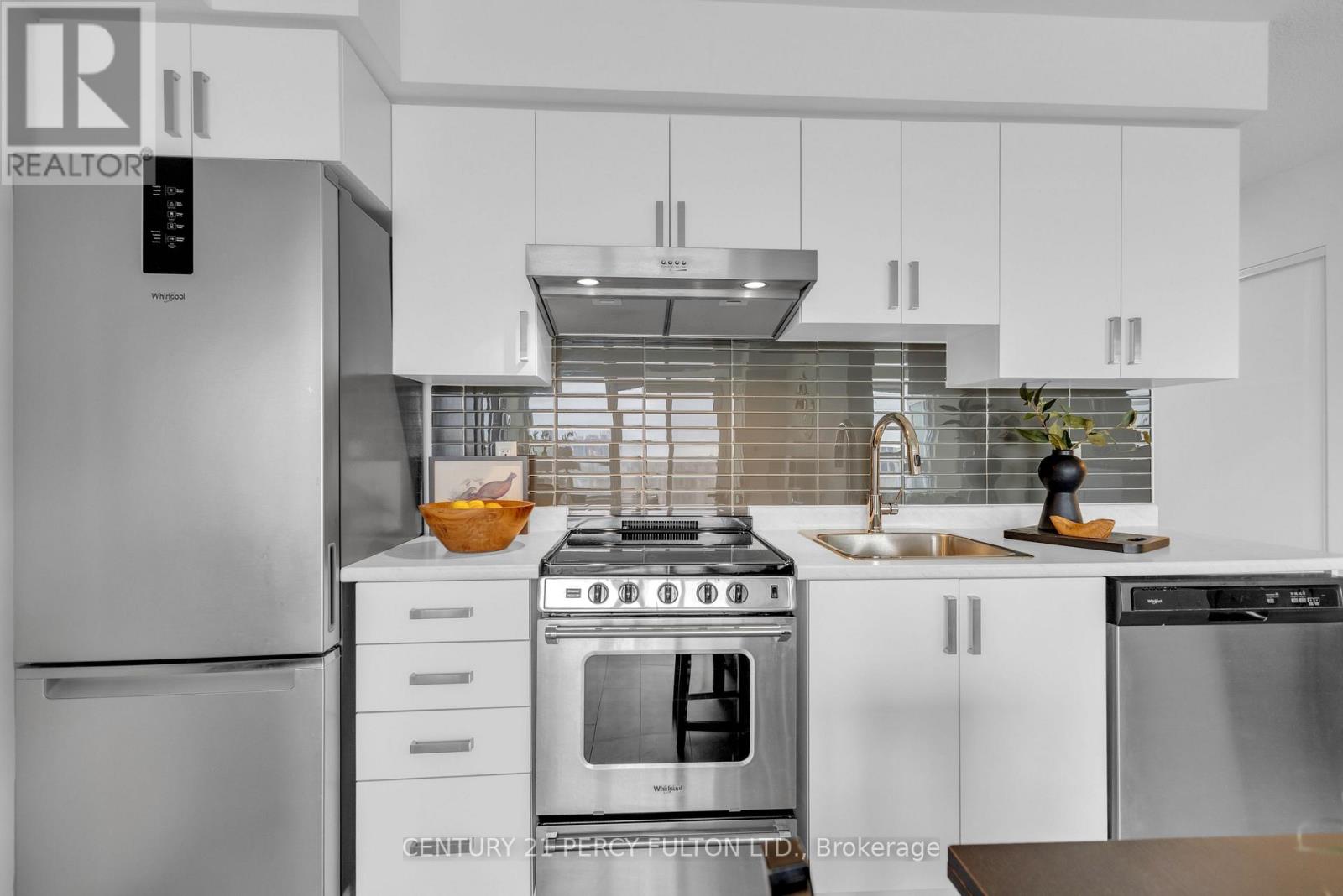 #1704 10 WILBY CRESCENT - 12