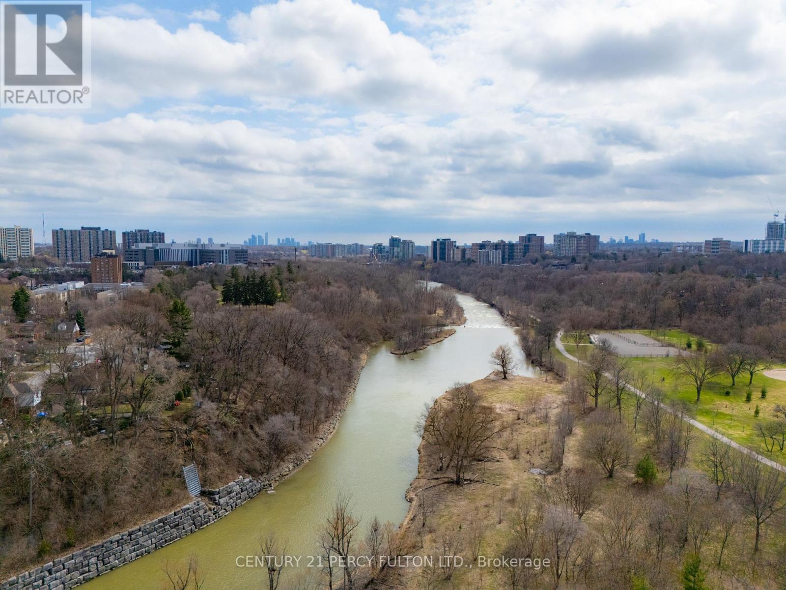 #1704 10 WILBY CRESCENT - 34