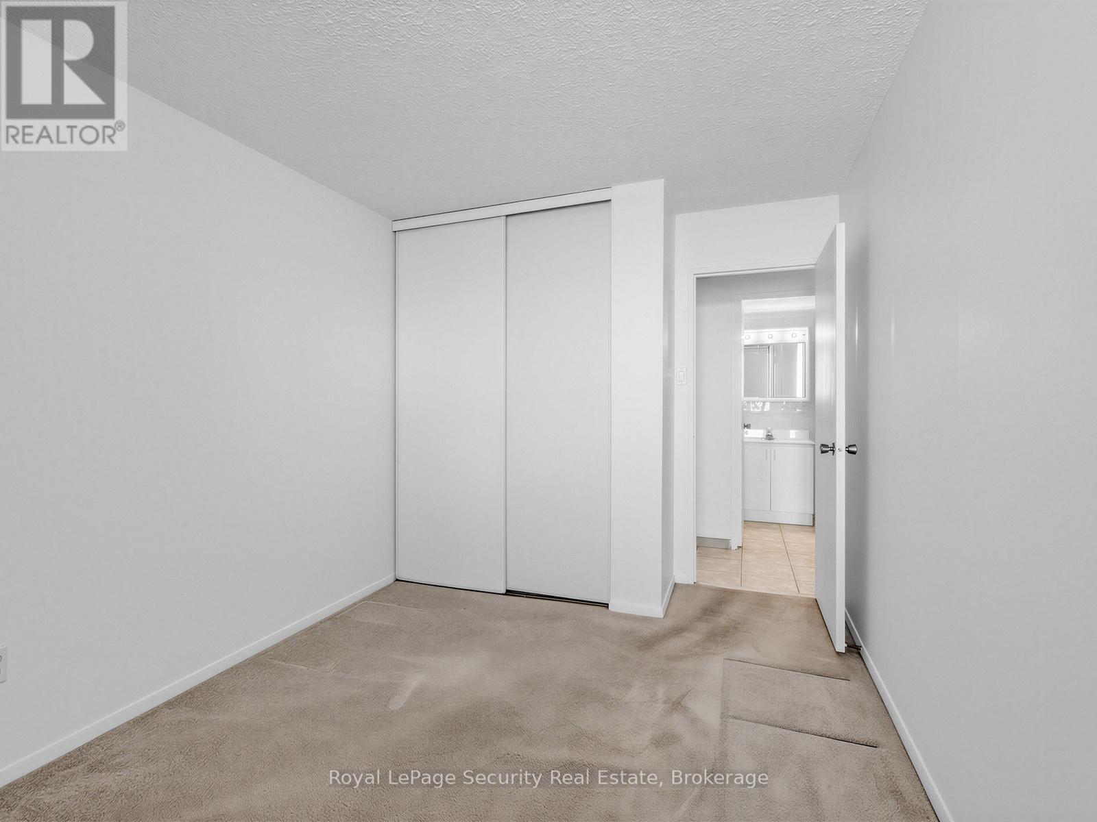 #1702 10 MARTHA EATON WAY - 28