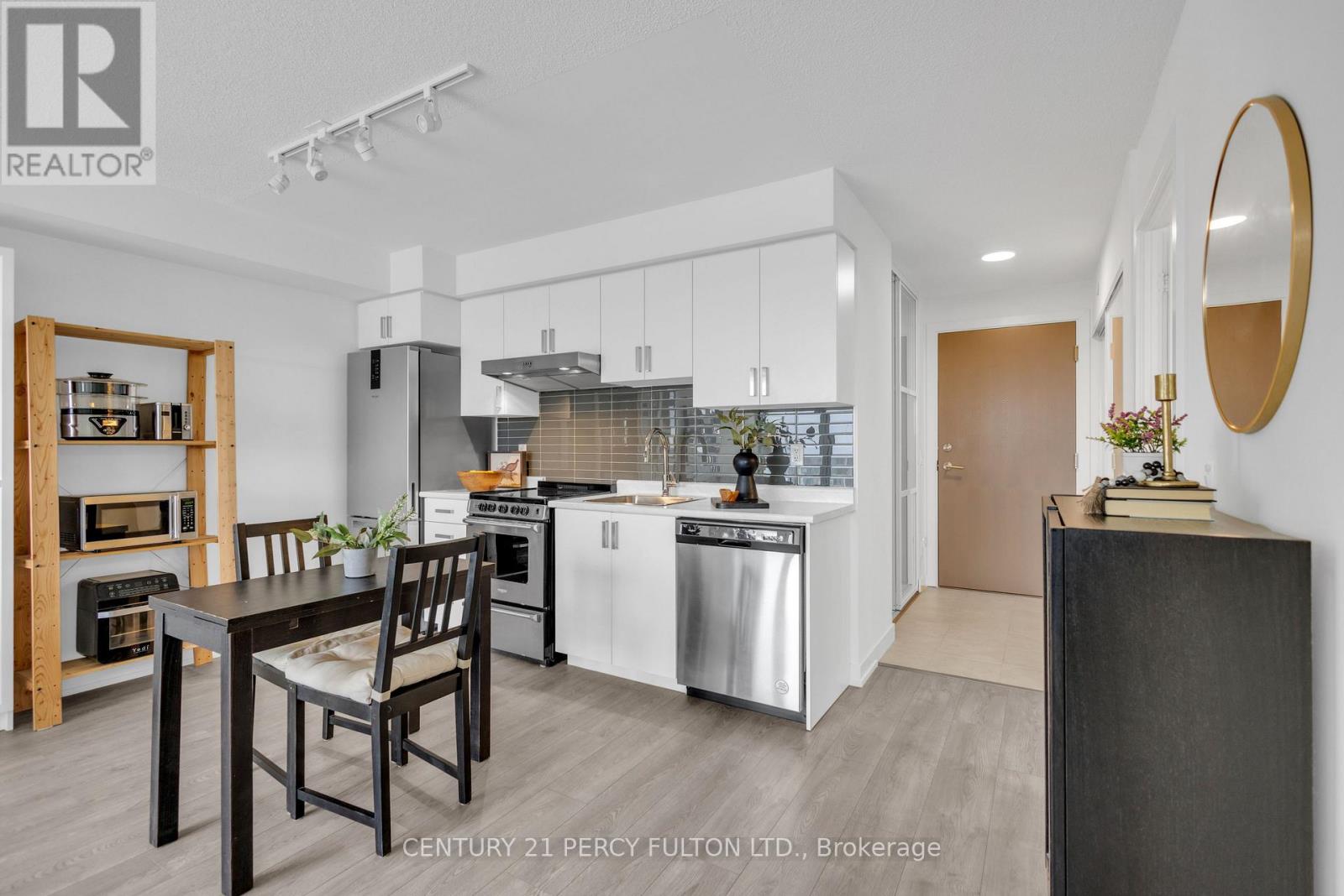 #1704 10 WILBY CRESCENT - 10