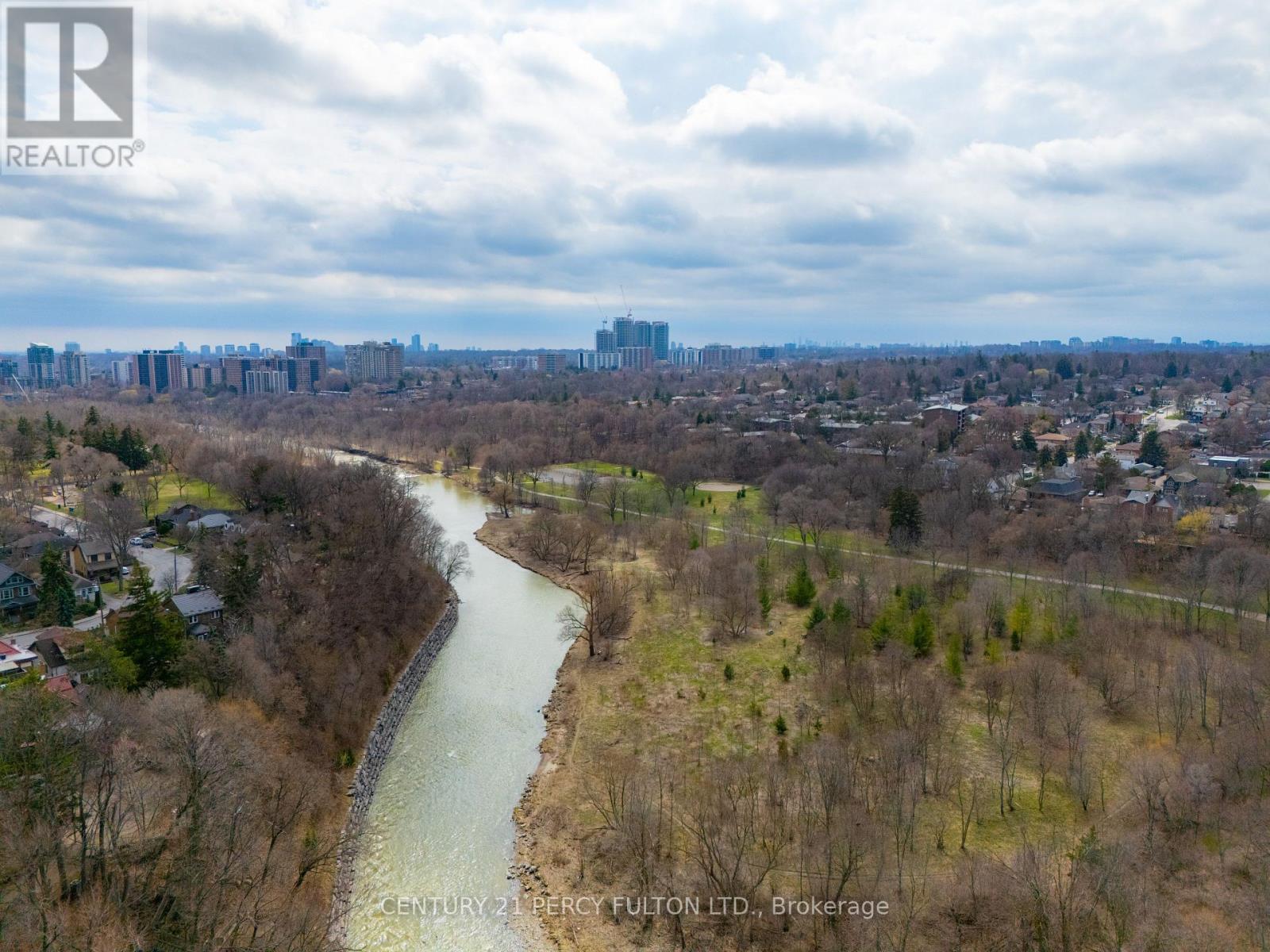 #1704 10 WILBY CRESCENT - 32