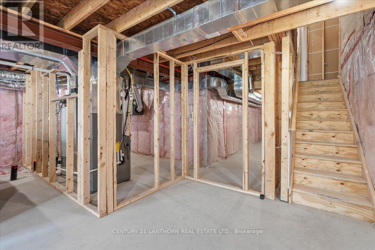 75 MARKLAND AVENUE - 32